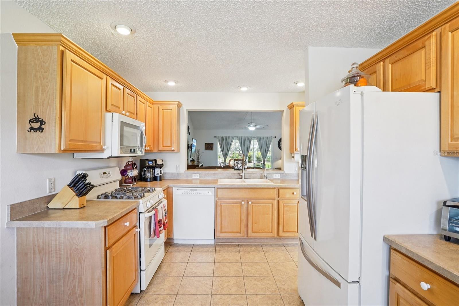 Listing photo id 16 for 16596 77th Northridge Court