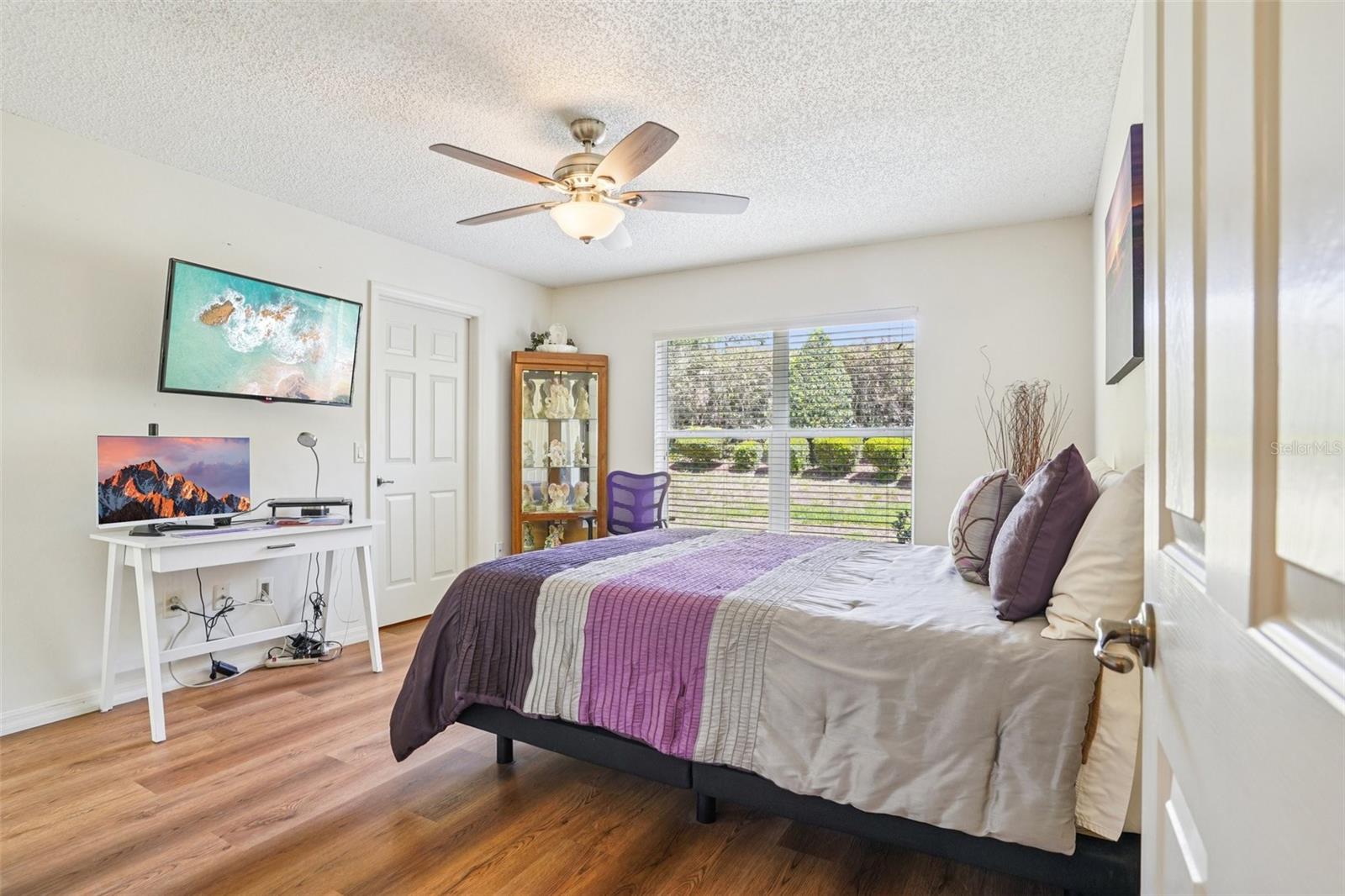 Listing photo id 23 for 16596 77th Northridge Court