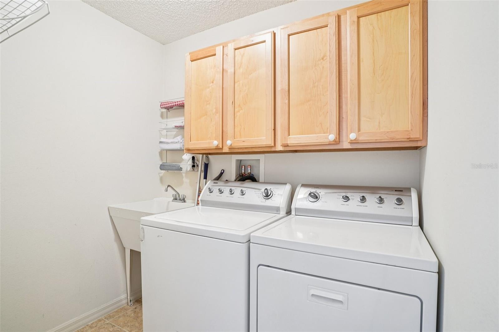 Listing photo id 35 for 16596 77th Northridge Court