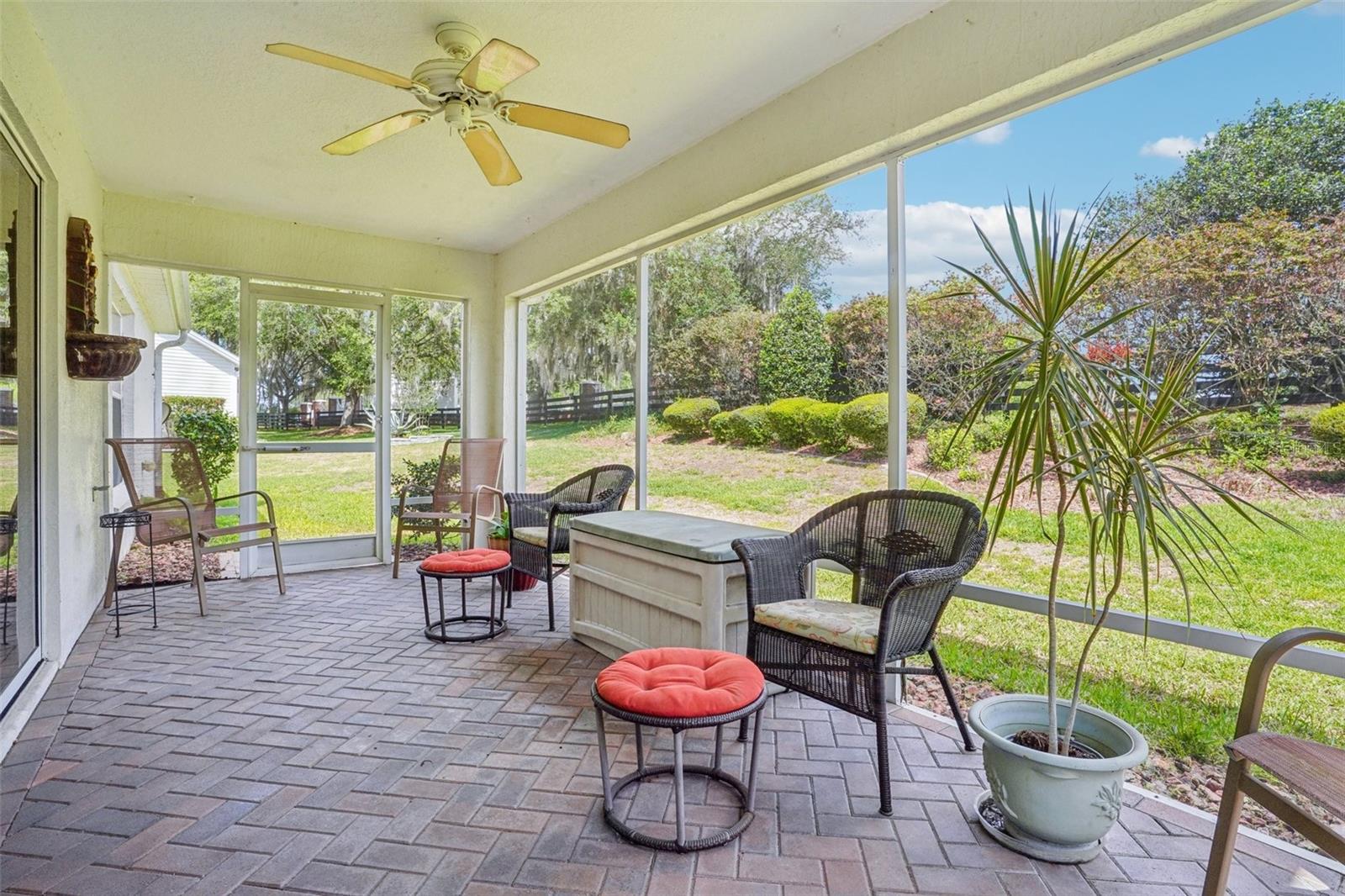 Listing photo id 6 for 16596 77th Northridge Court