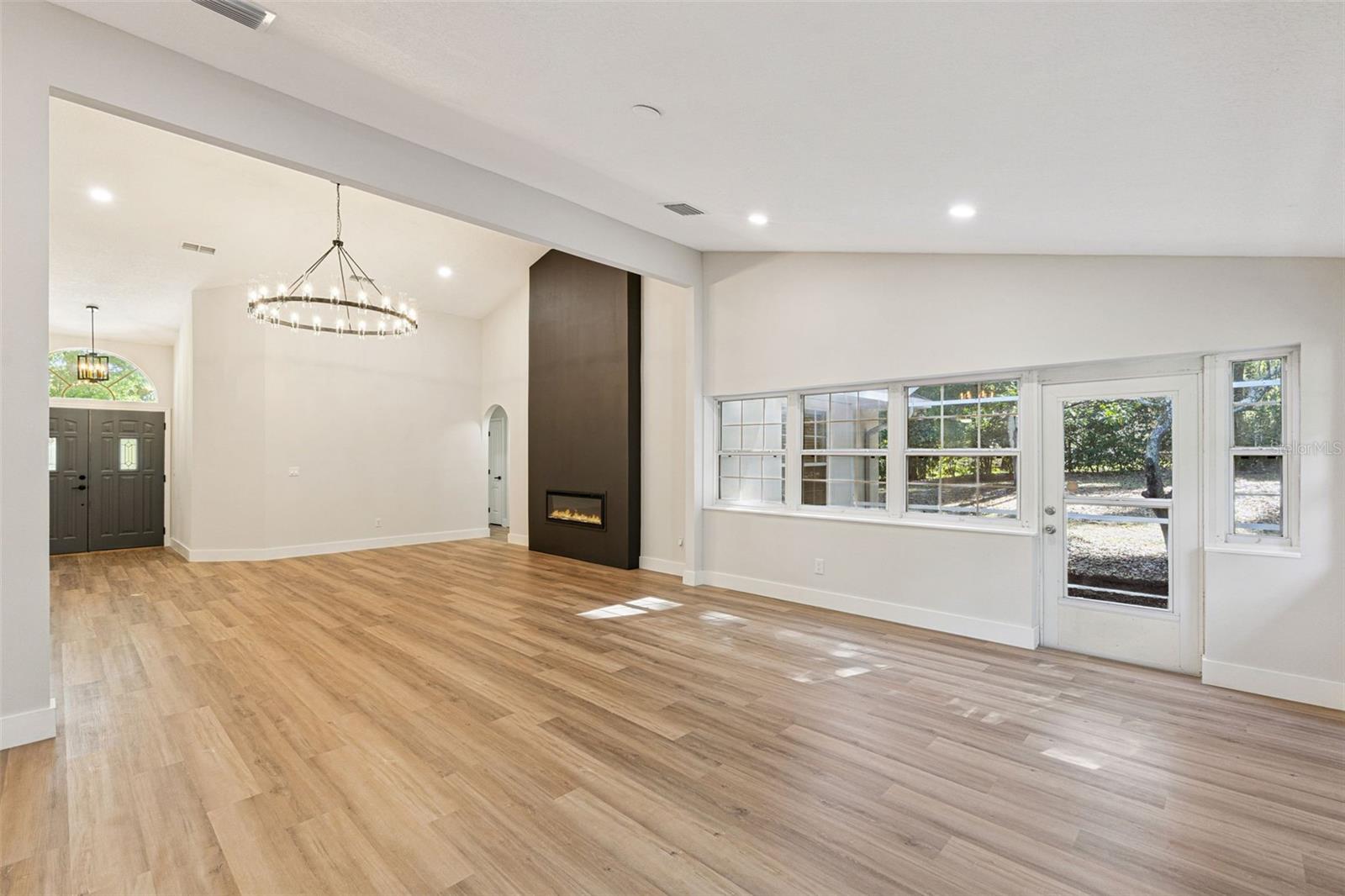 Image 10 of 51 For 14820 County Road 561a