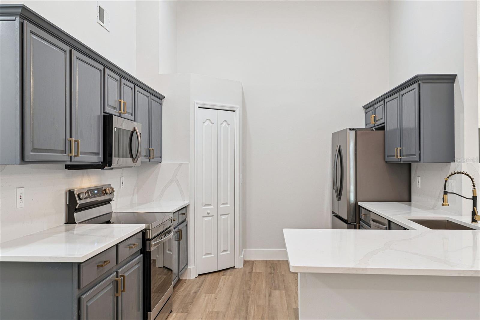 Image 17 of 51 For 14820 County Road 561a