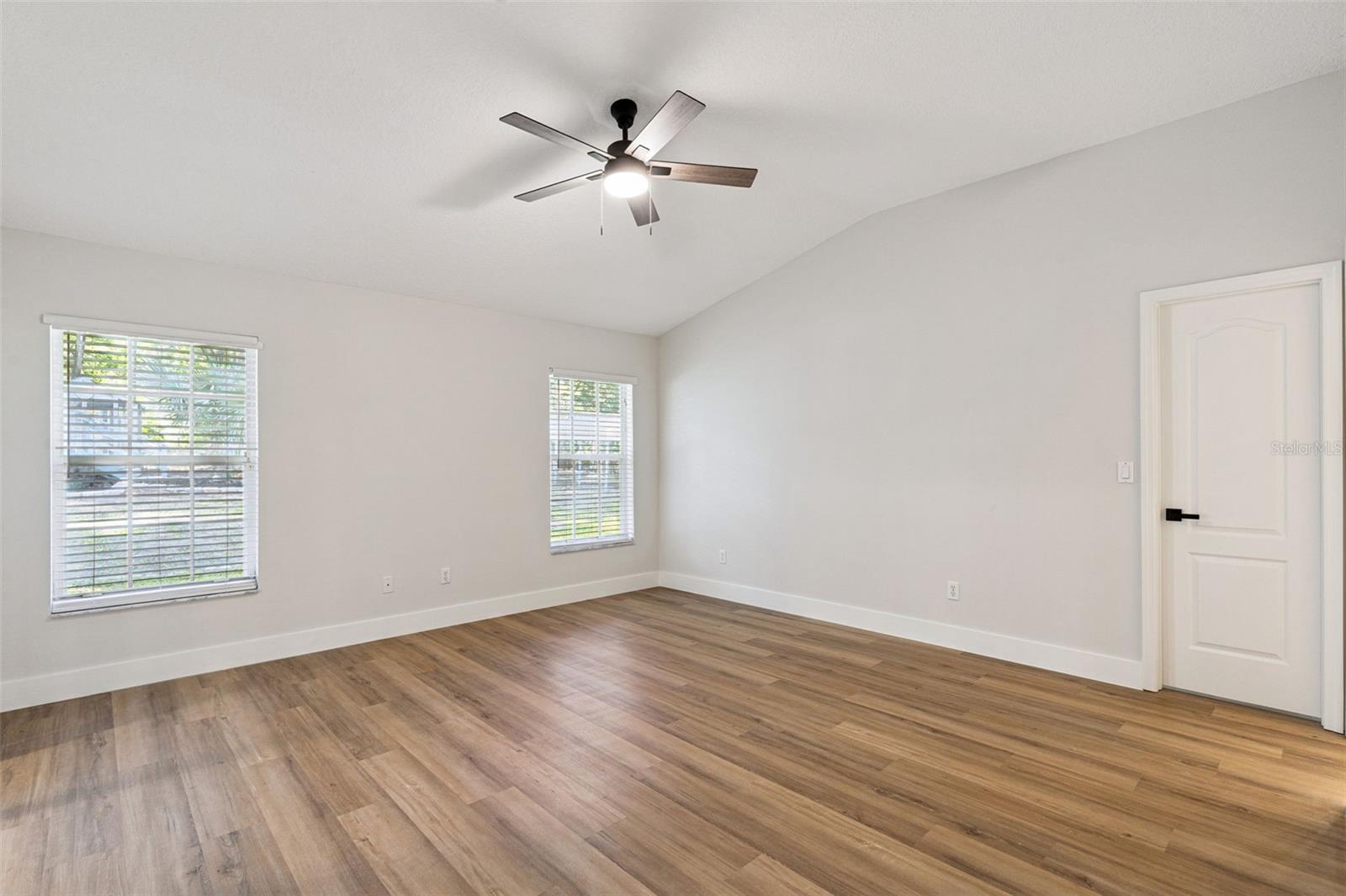 Image 20 of 51 For 14820 County Road 561a