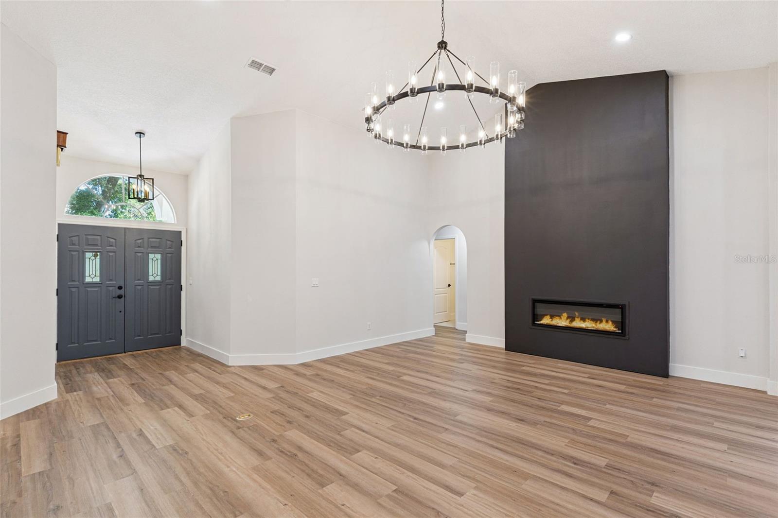 Image 6 of 51 For 14820 County Road 561a