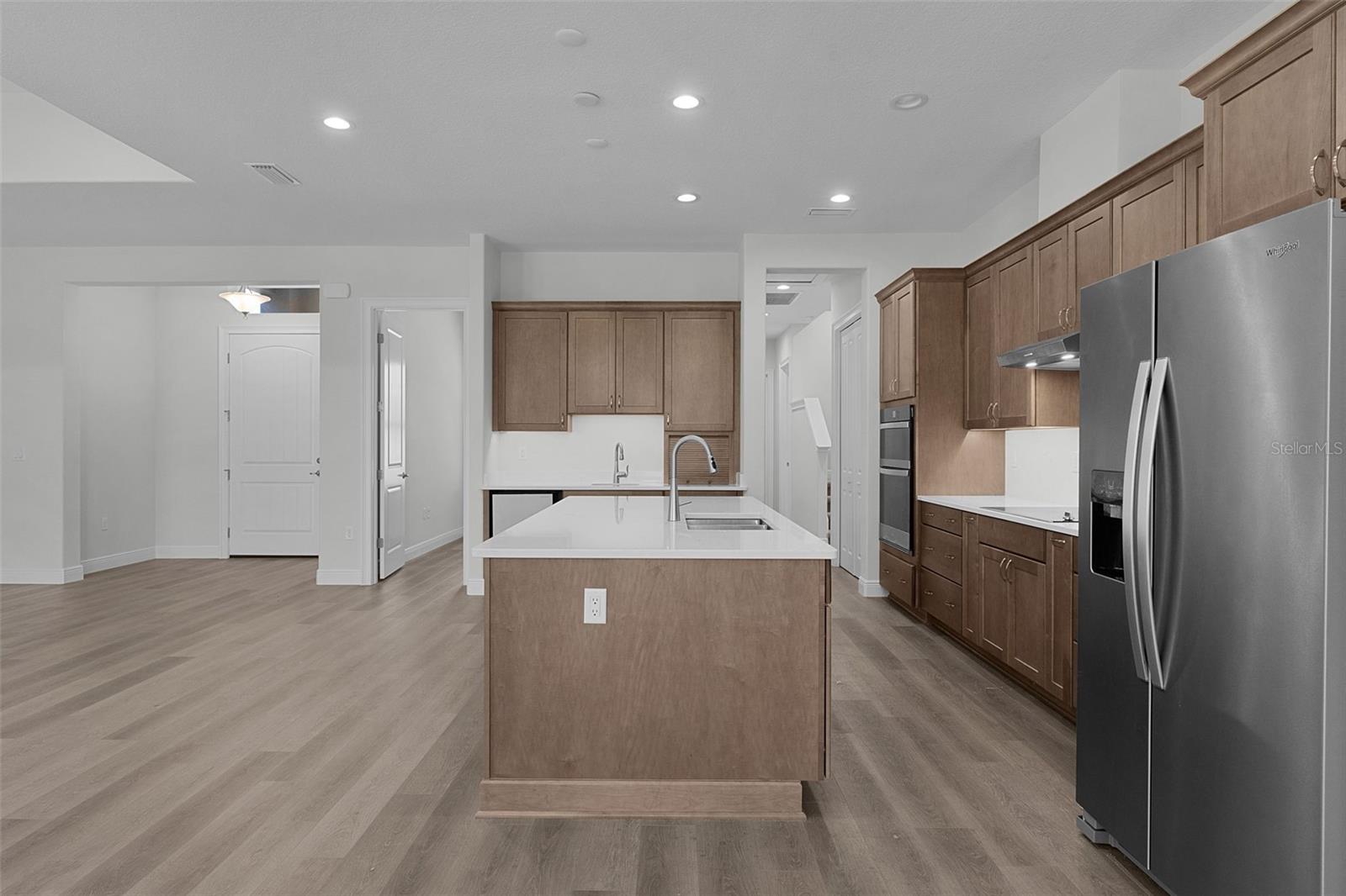 Image 30 of 61 For 39654 Grove Heights