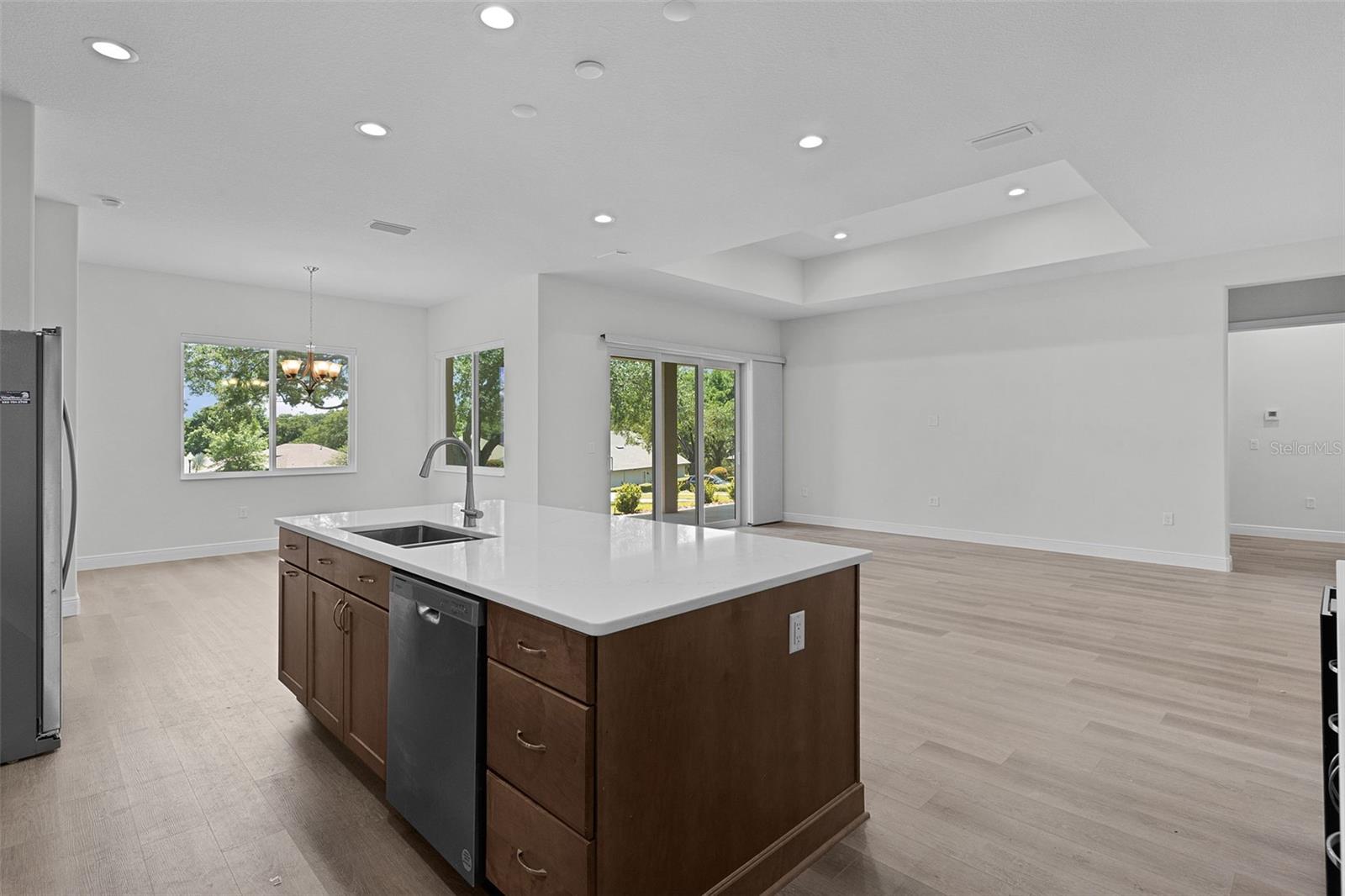 Image 31 of 61 For 39654 Grove Heights