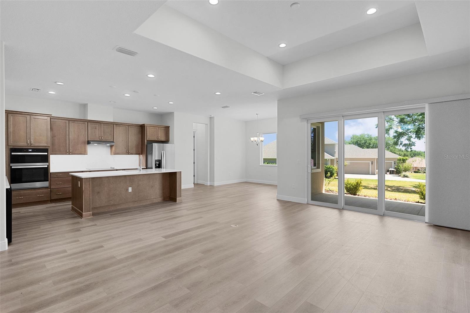 Image 33 of 61 For 39654 Grove Heights