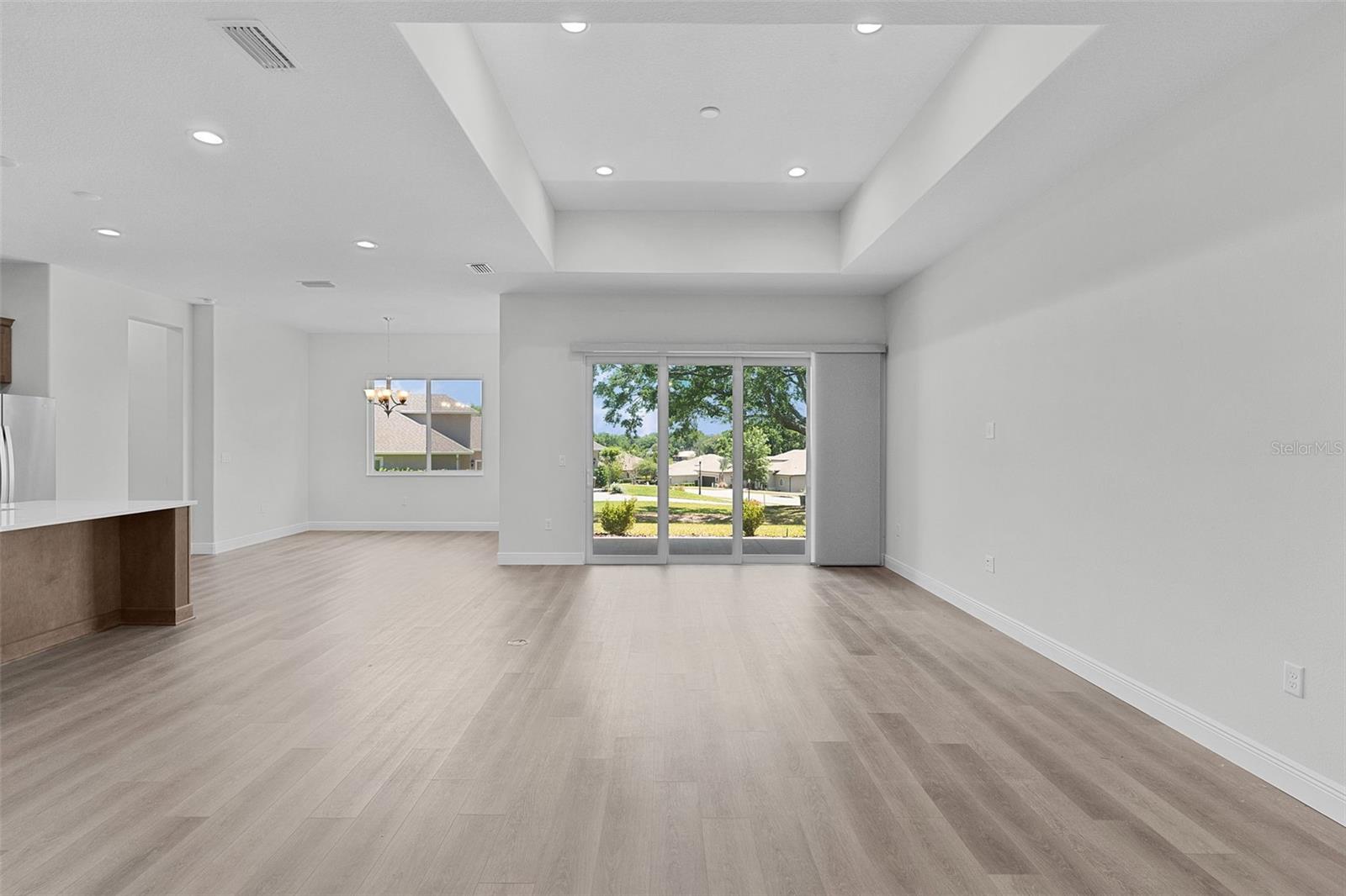 Image 34 of 61 For 39654 Grove Heights