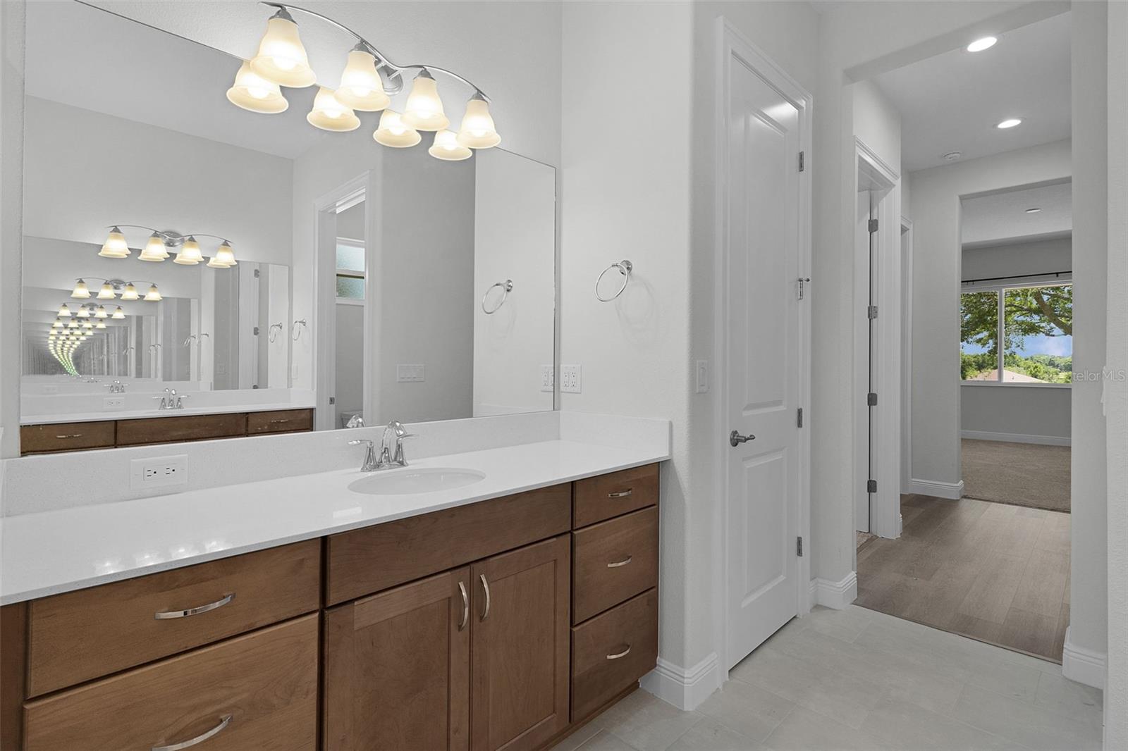 Image 36 of 61 For 39654 Grove Heights