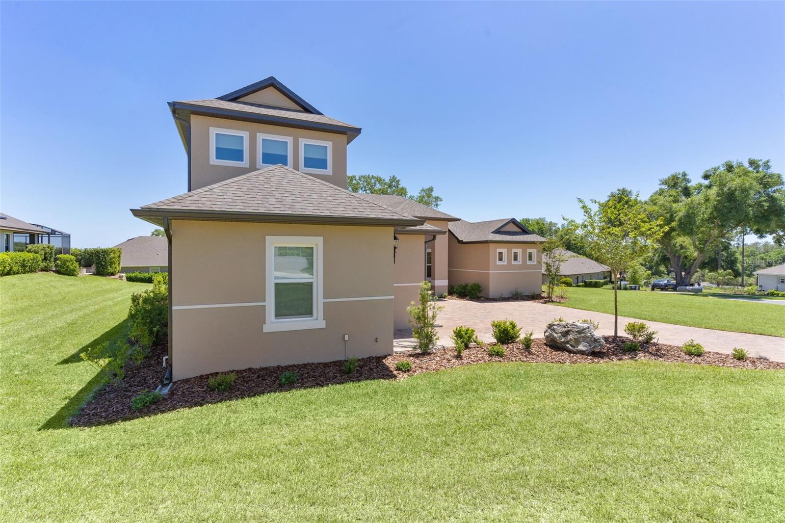 Image 5 of 61 For 39654 Grove Heights