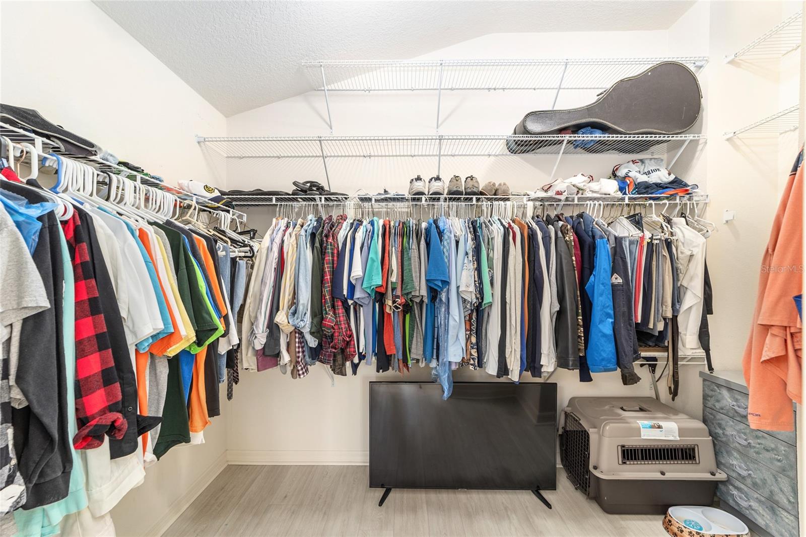 Image 27 of 50 For 481 Island House Path