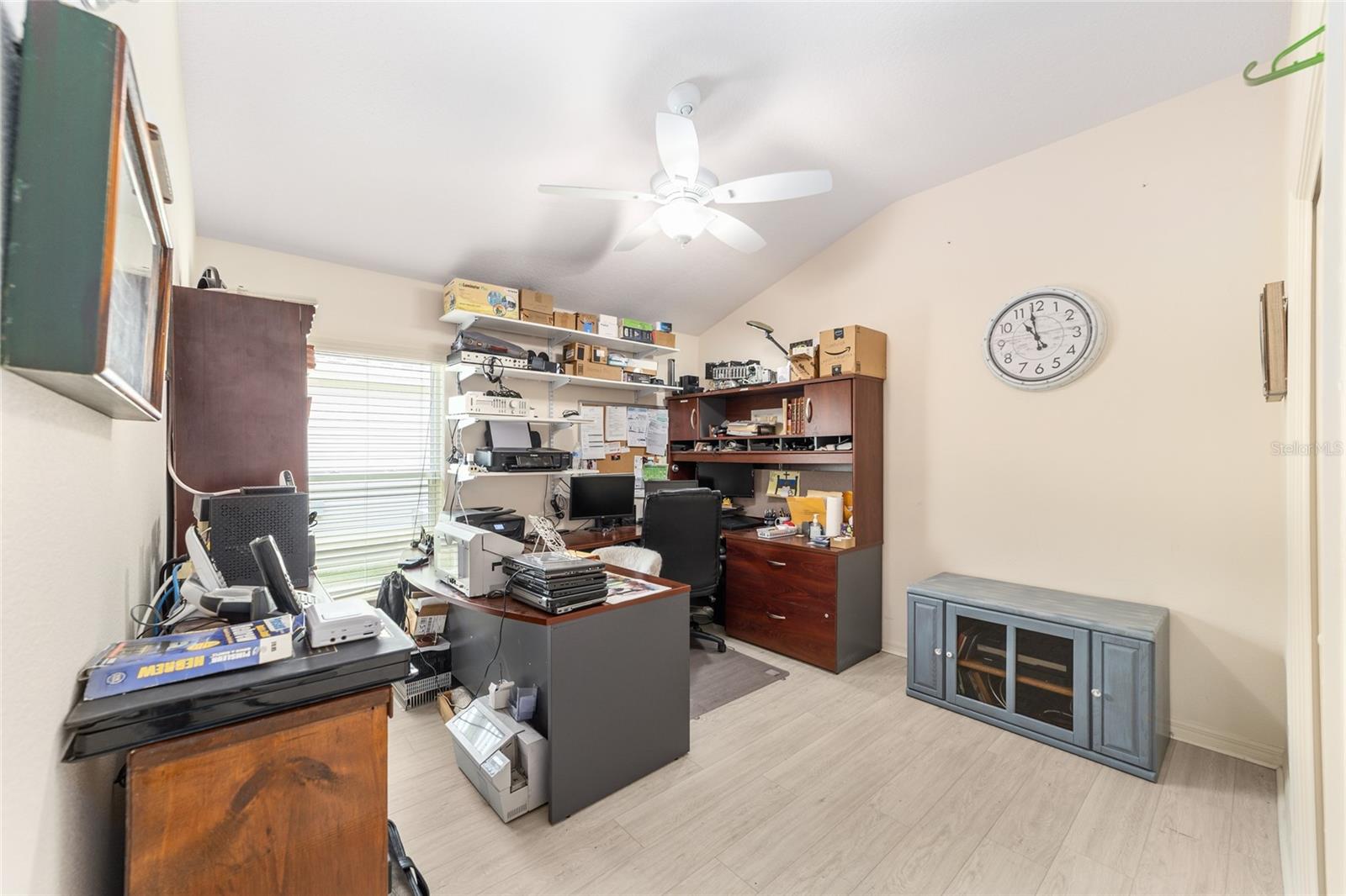 Image 28 of 50 For 481 Island House Path