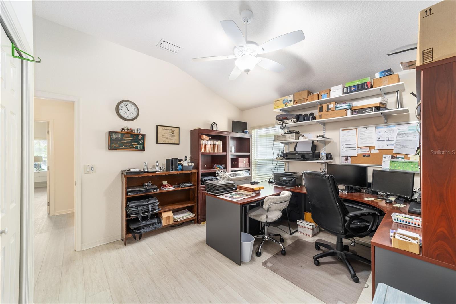 Image 29 of 50 For 481 Island House Path