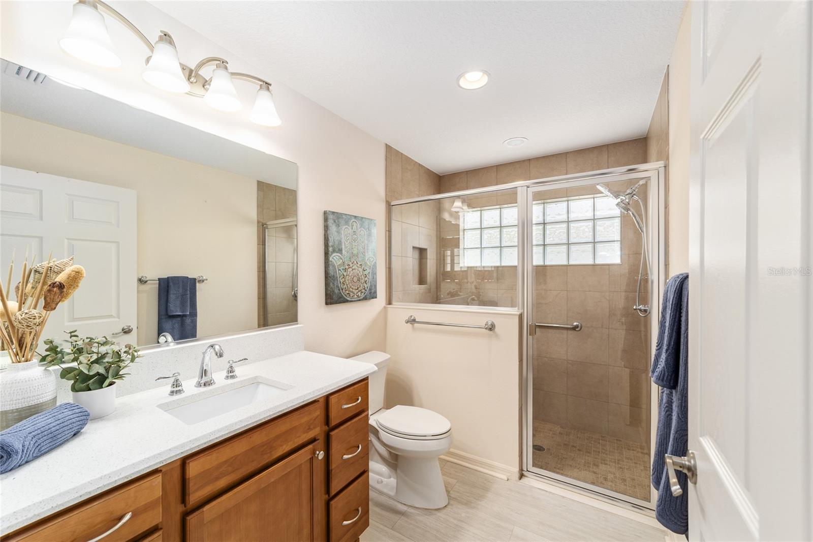 Image 30 of 50 For 481 Island House Path