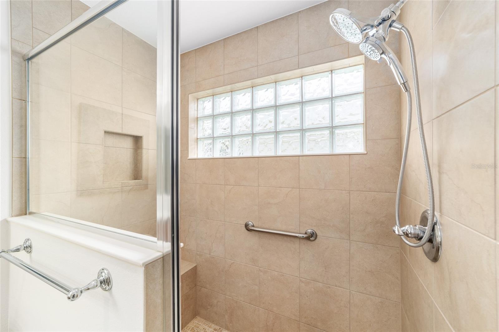 Image 31 of 50 For 481 Island House Path