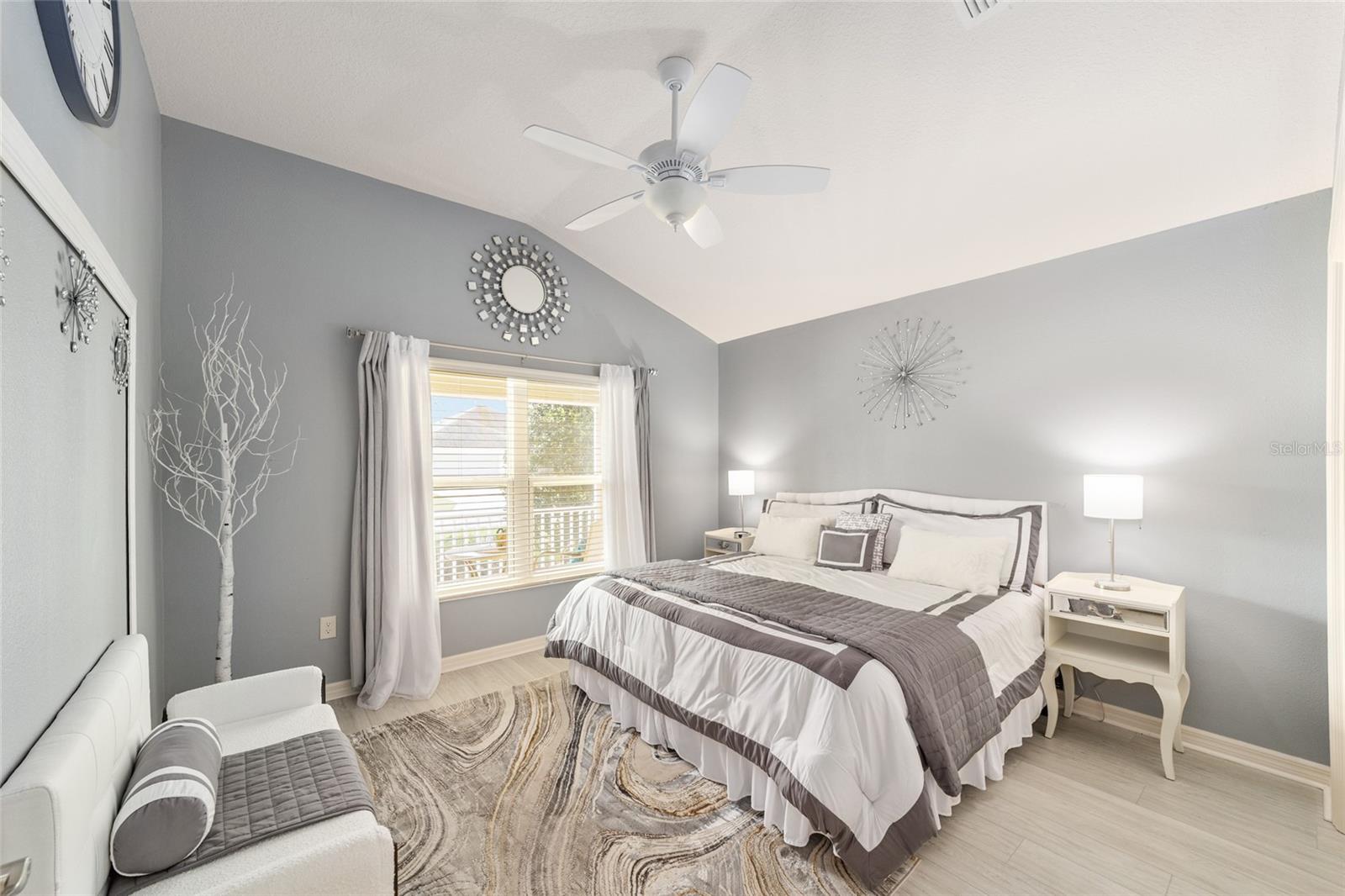 Image 32 of 50 For 481 Island House Path