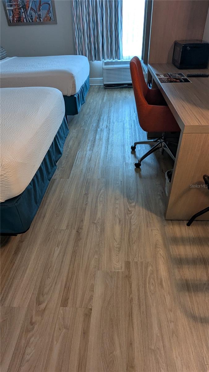 Image 19 of 58 For 3000 Maingate Lane 421