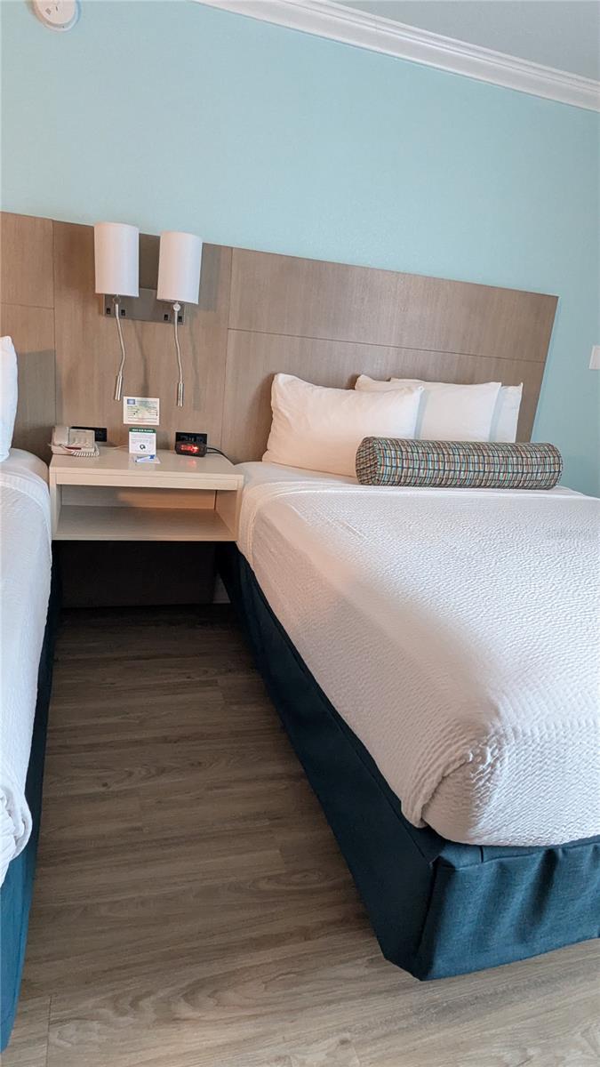 Image 24 of 58 For 3000 Maingate Lane 421