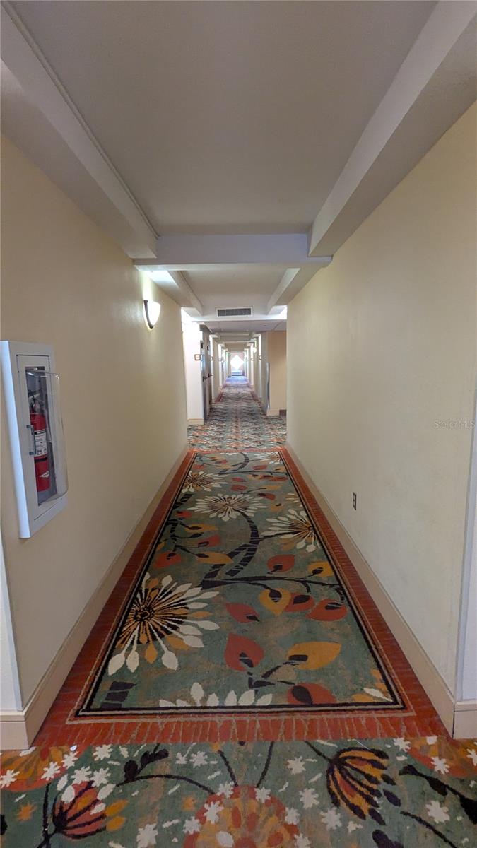 Image 28 of 58 For 3000 Maingate Lane 421