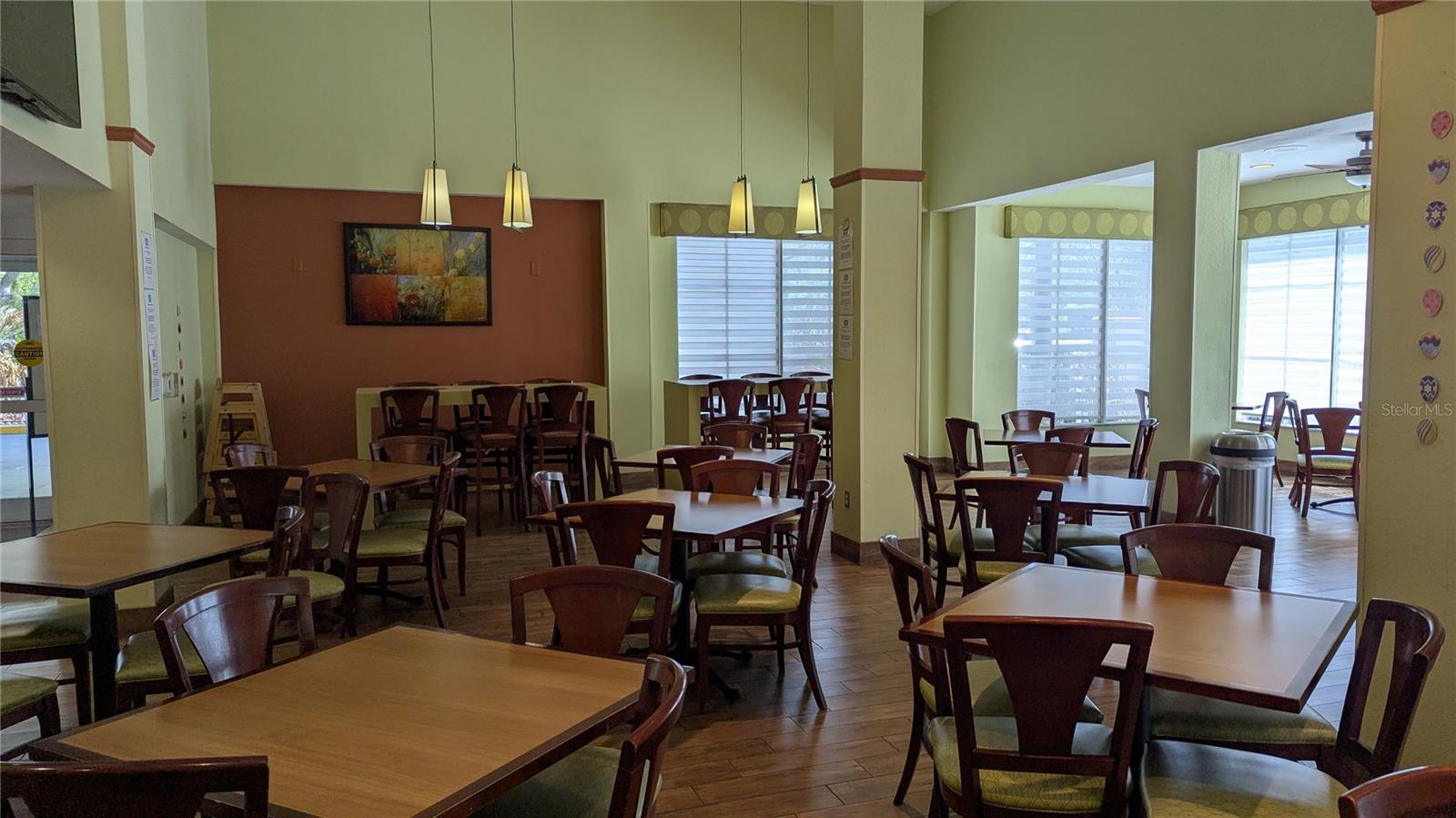 Image 35 of 58 For 3000 Maingate Lane 421