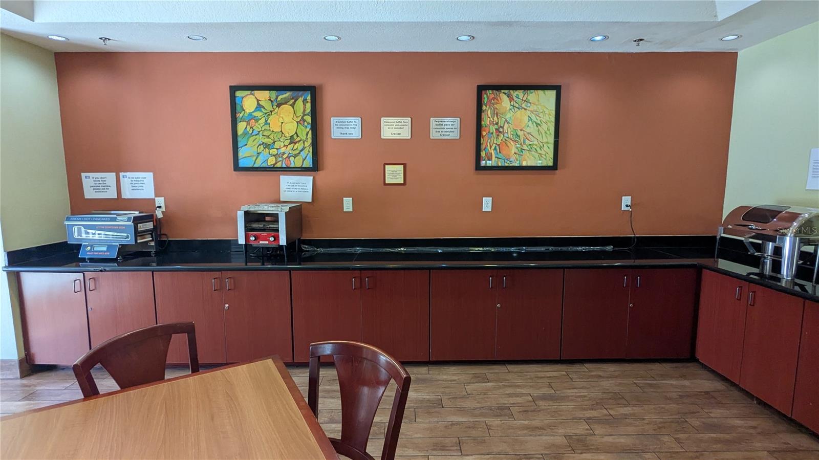 Image 37 of 58 For 3000 Maingate Lane 421