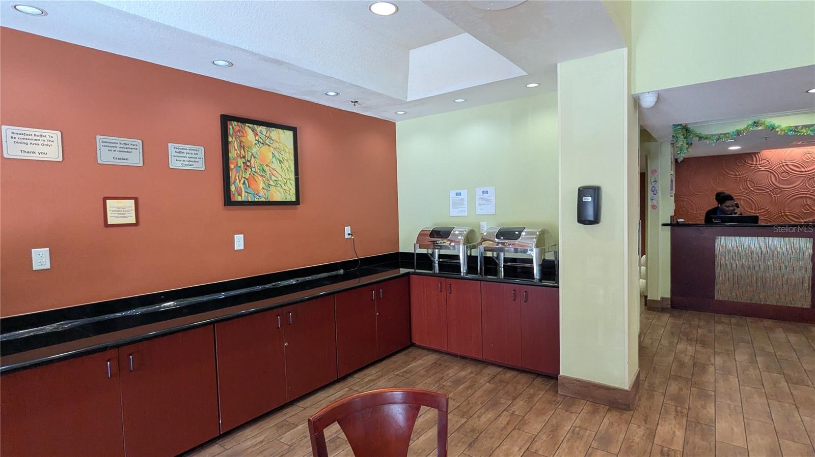 Image 38 of 58 For 3000 Maingate Lane 421