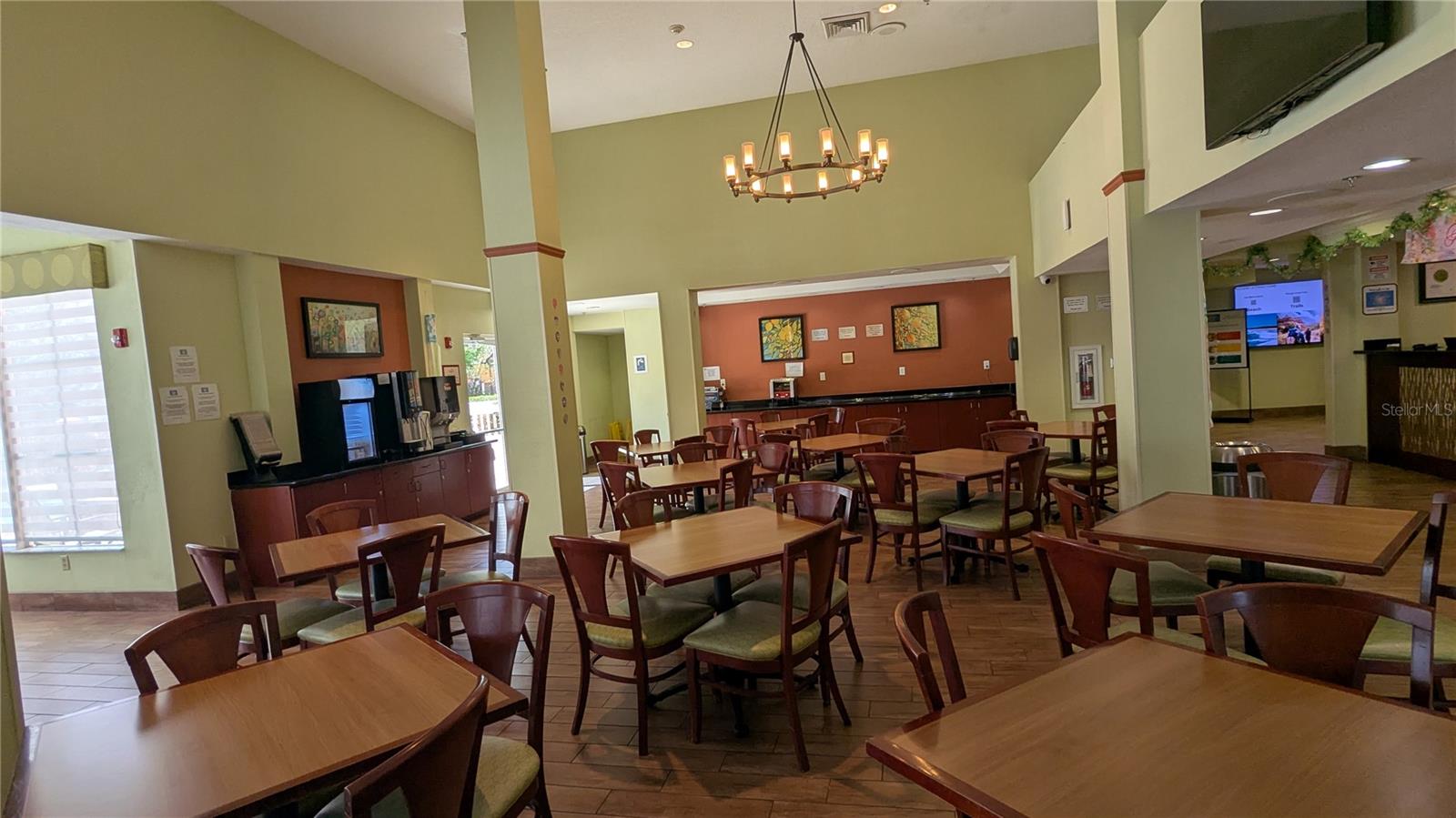 Image 47 of 58 For 3000 Maingate Lane 421