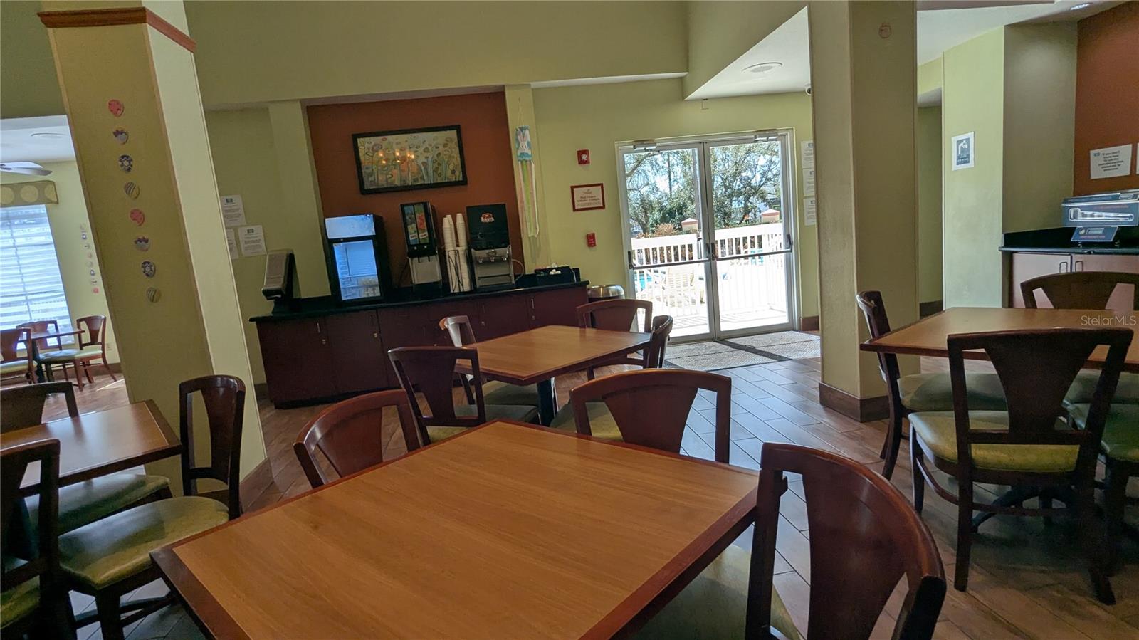 Image 49 of 58 For 3000 Maingate Lane 421