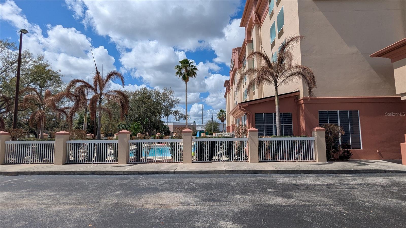 Image 50 of 58 For 3000 Maingate Lane 421