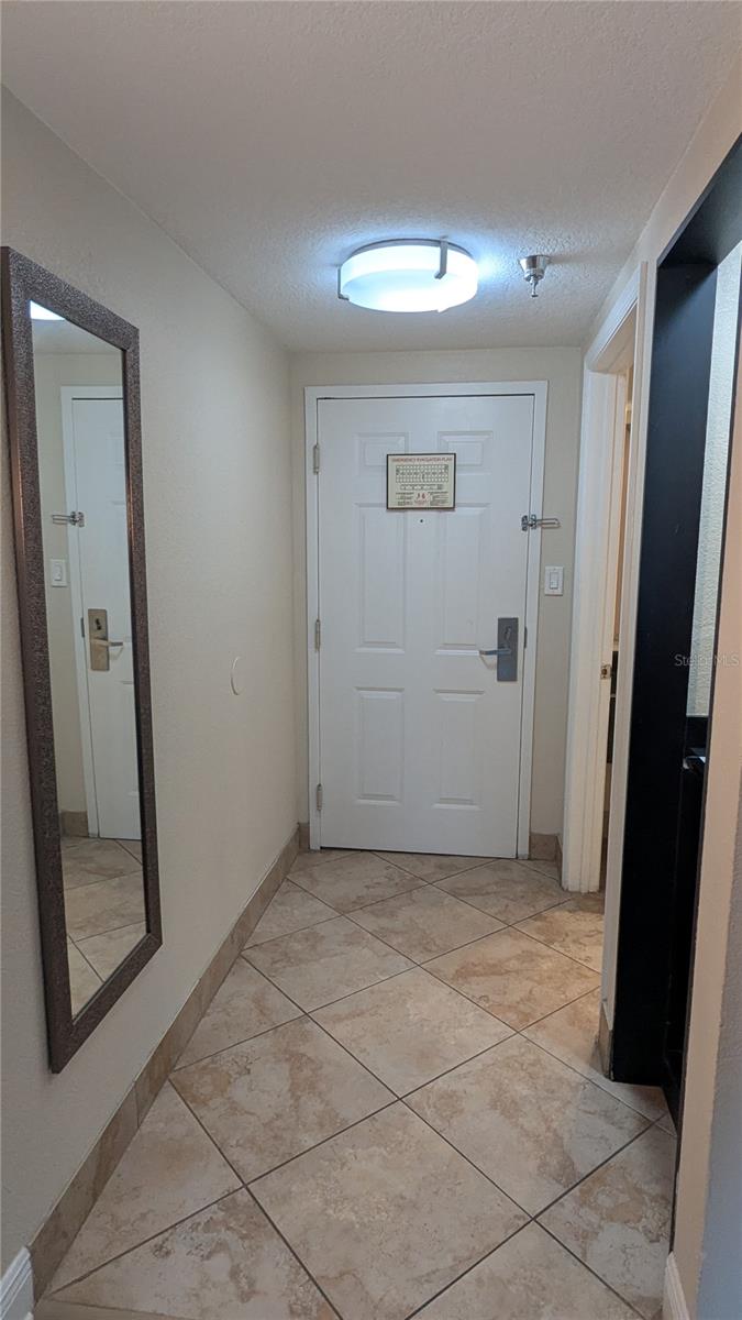 Image 8 of 58 For 3000 Maingate Lane 421