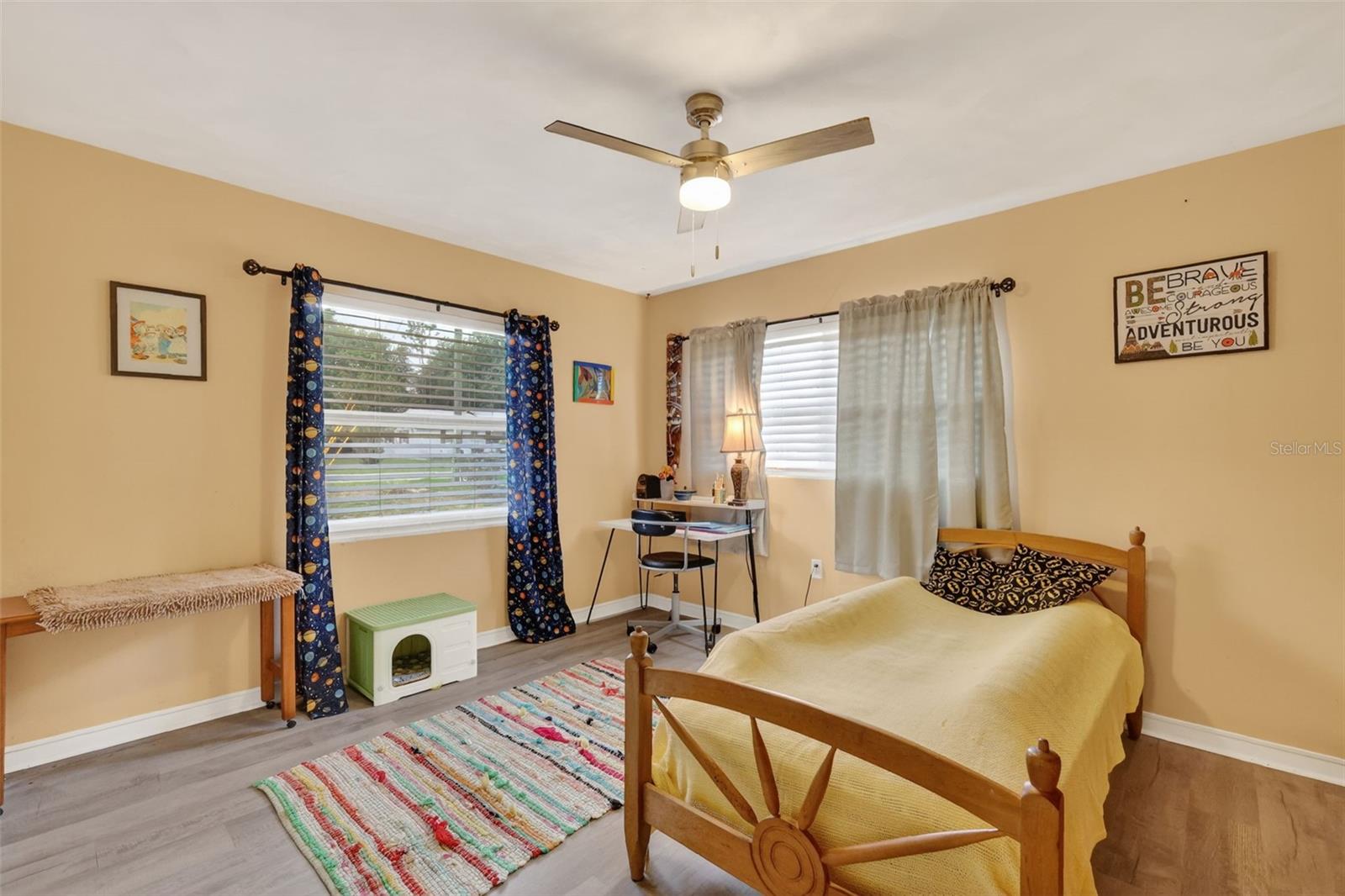 Image 22 of 33 For 17923 Florida Street