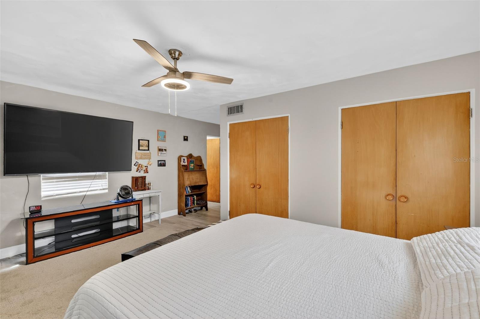 Image 26 of 33 For 17923 Florida Street