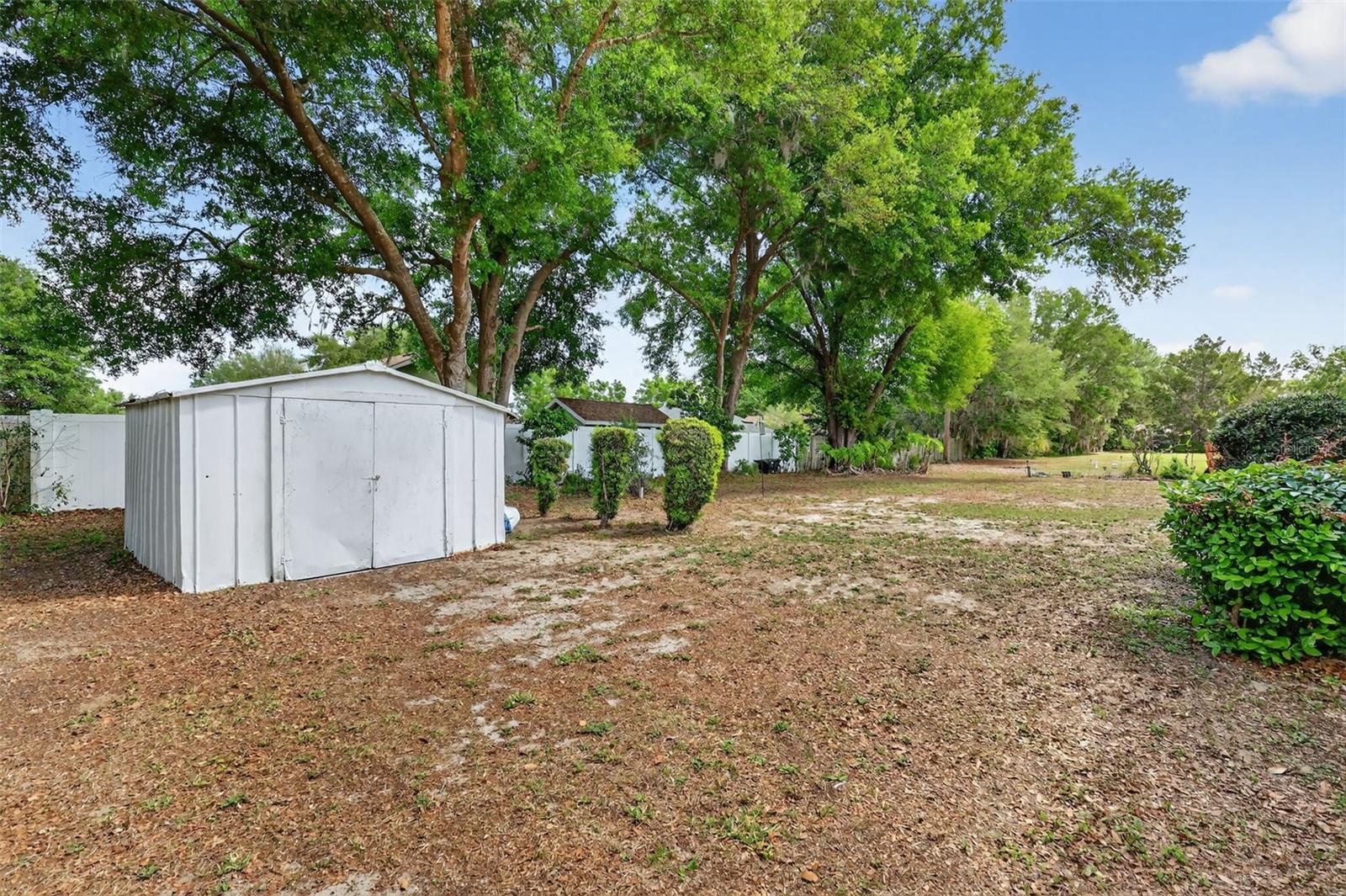 Image 31 of 33 For 17923 Florida Street