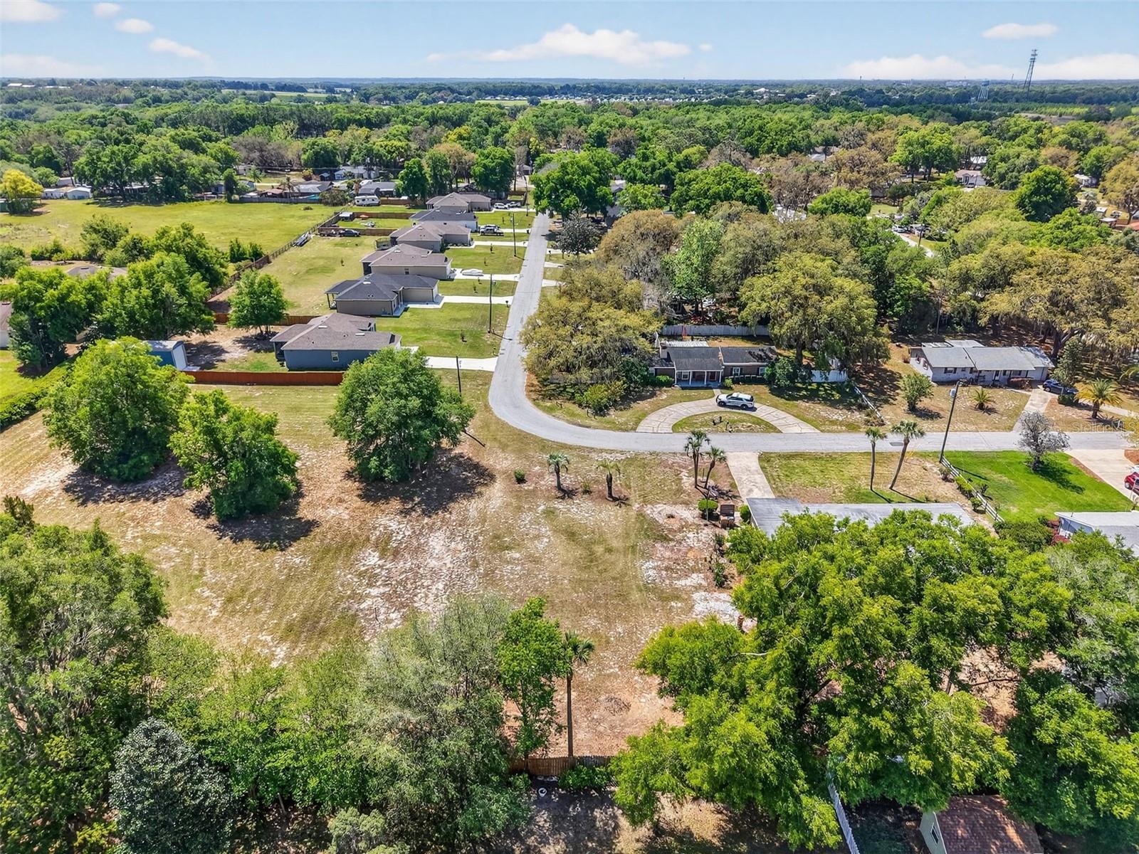 Image 8 of 33 For 17923 Florida Street