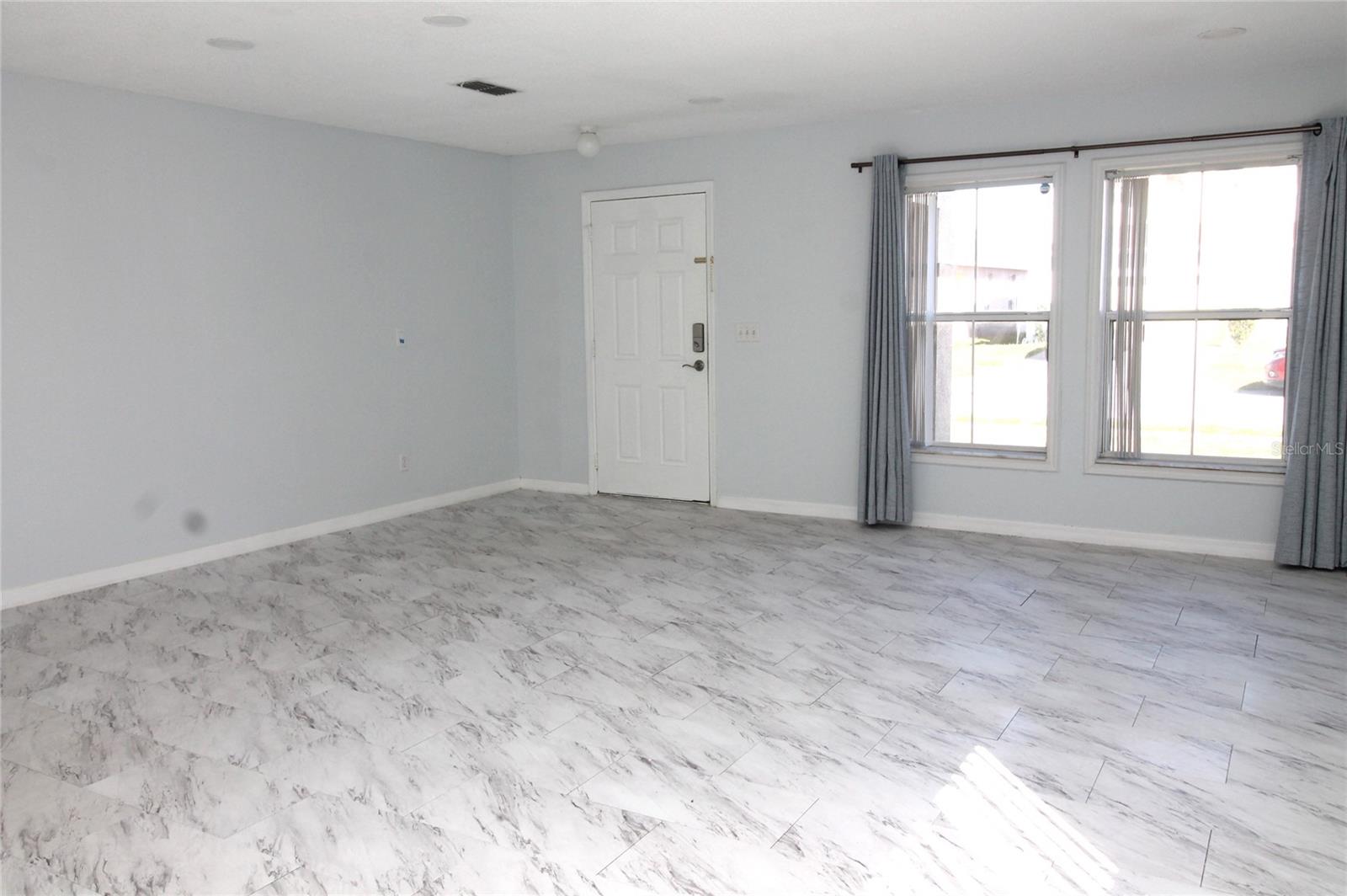 Image 8 of 23 For 1455 Blue Horizon Drive