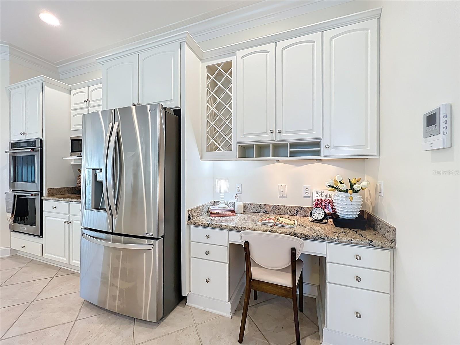 Image 17 of 100 For 1861 Edgewater Drive