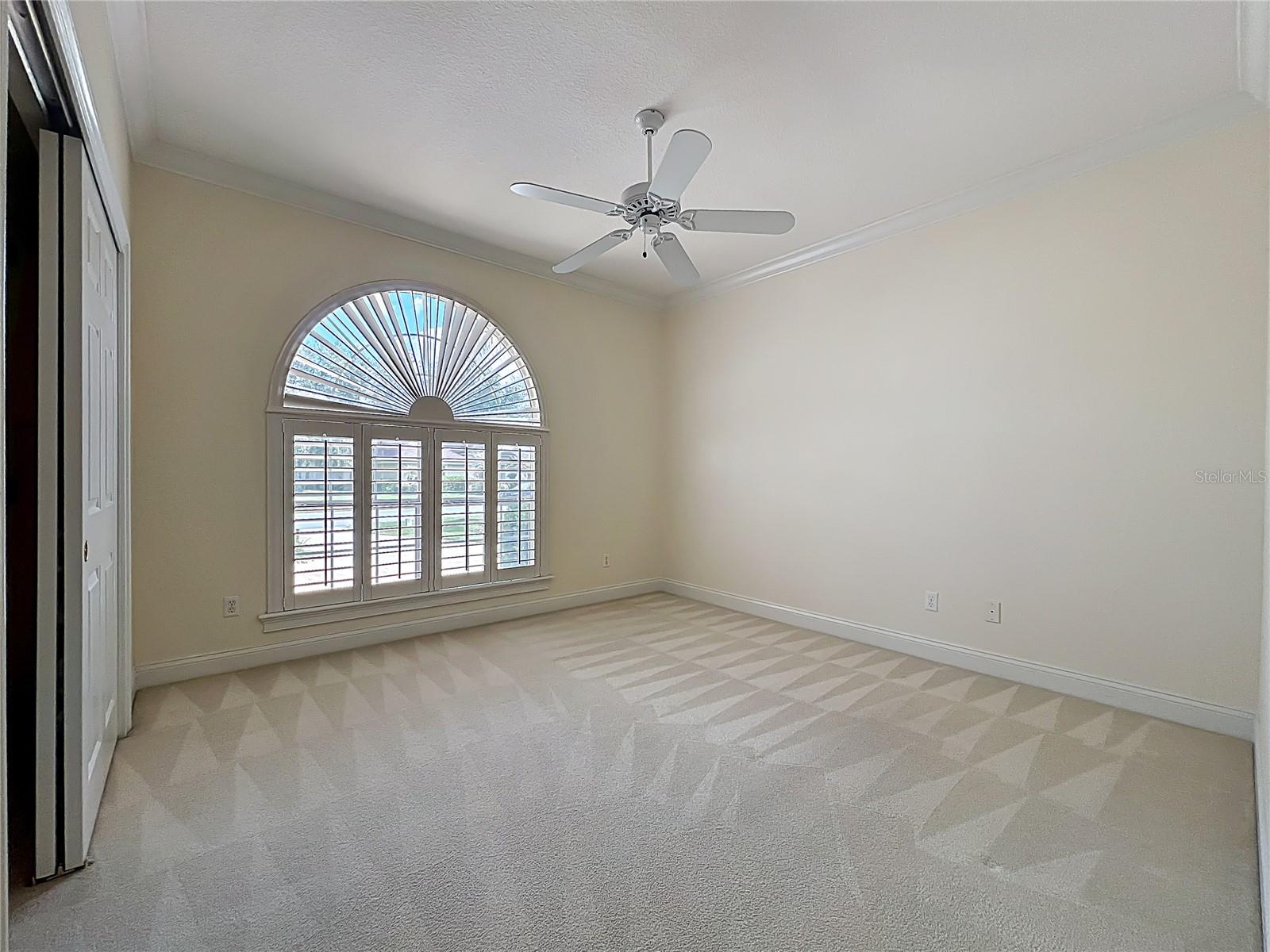 Image 29 of 100 For 1861 Edgewater Drive