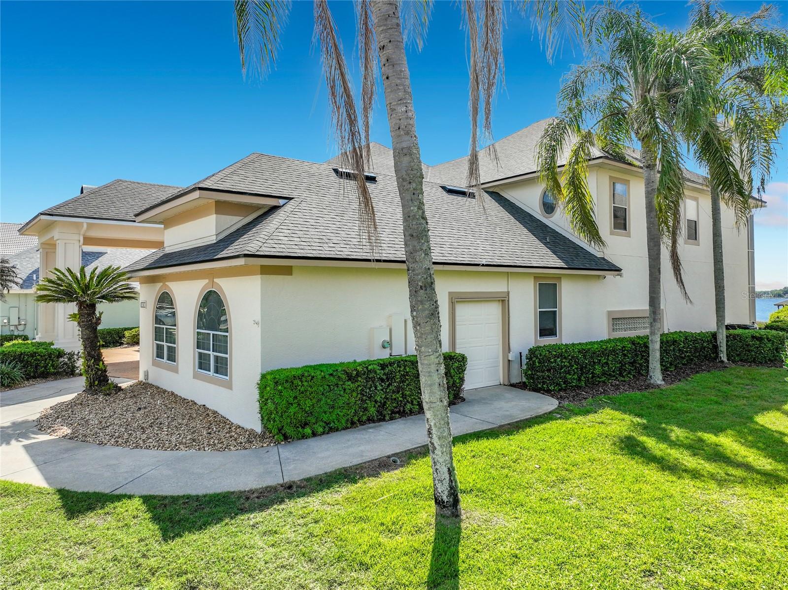 Image 4 of 100 For 1861 Edgewater Drive