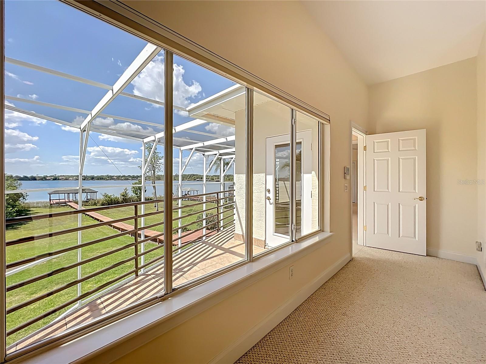 Image 43 of 100 For 1861 Edgewater Drive