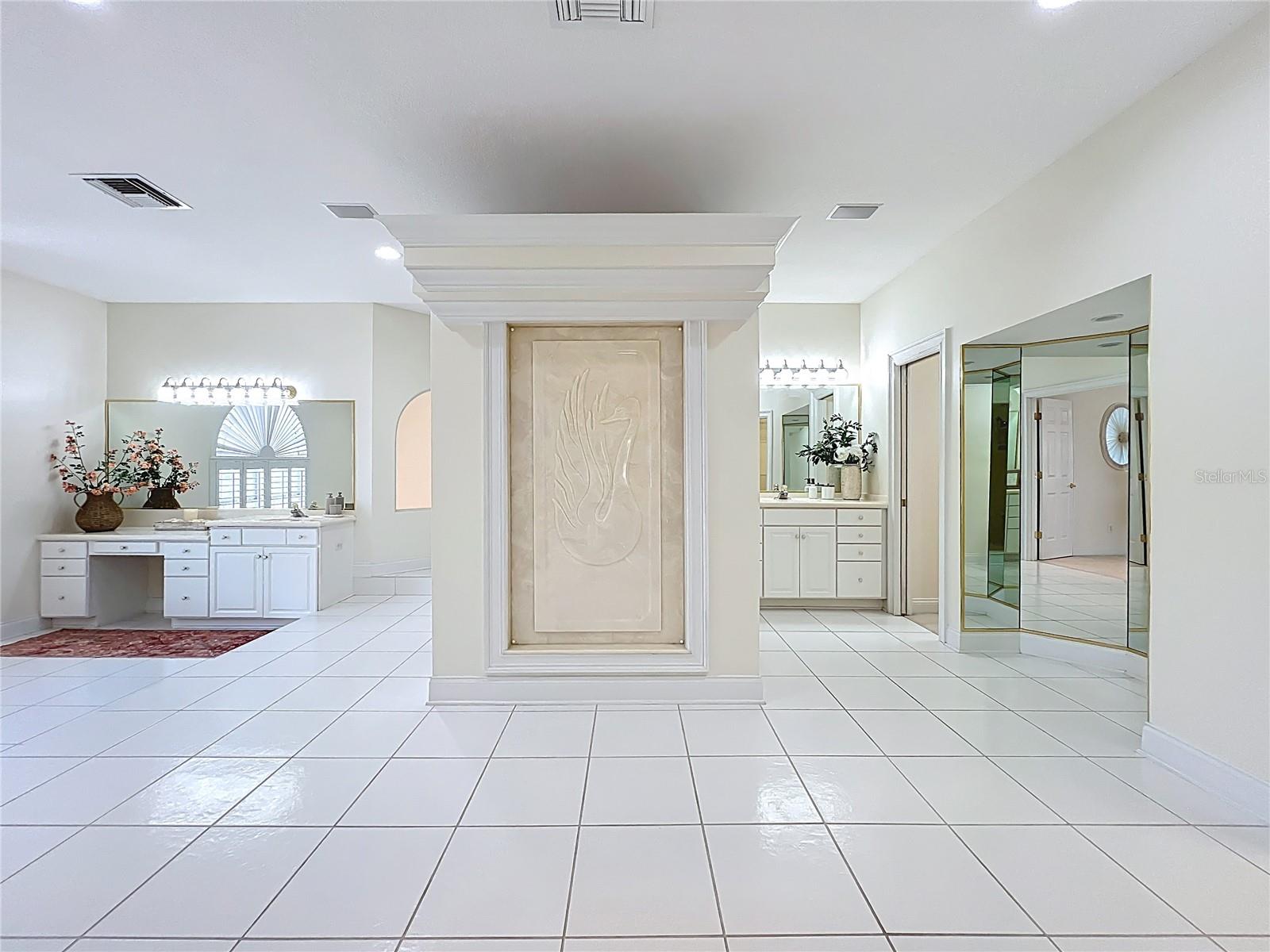 Image 53 of 100 For 1861 Edgewater Drive