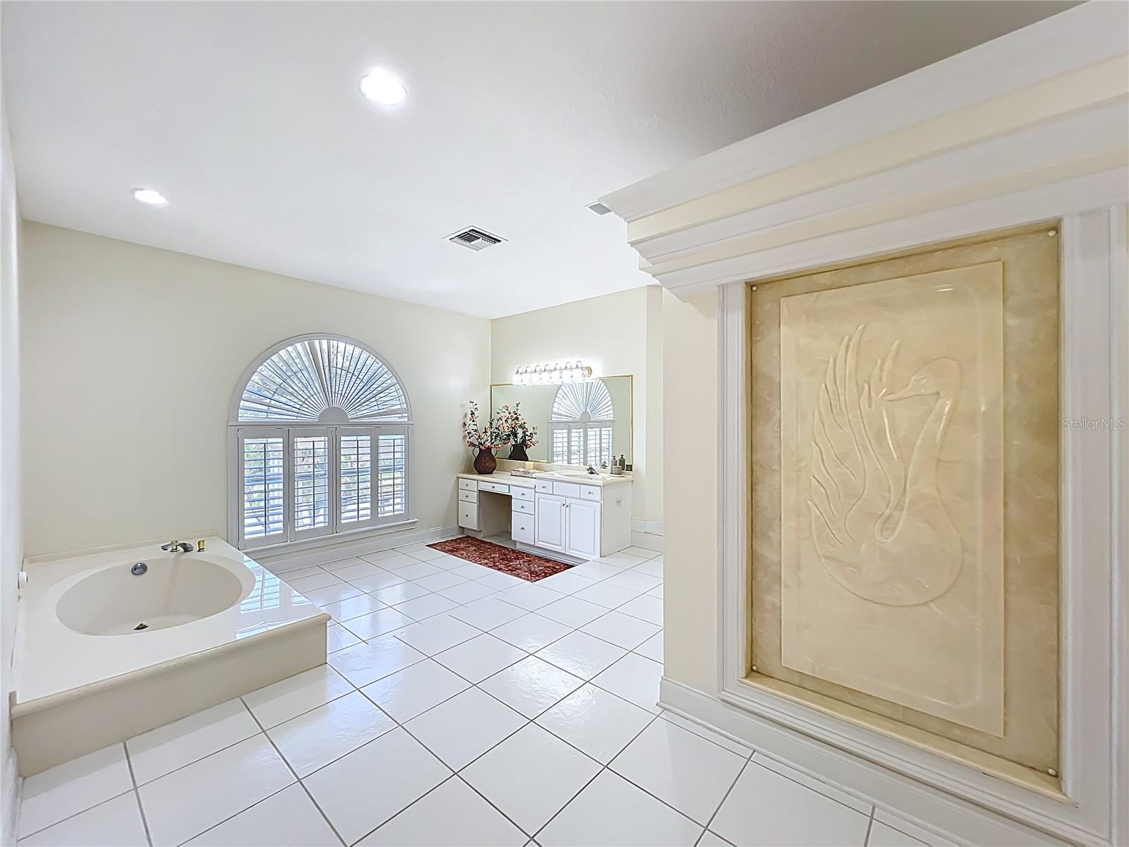 Image 54 of 100 For 1861 Edgewater Drive