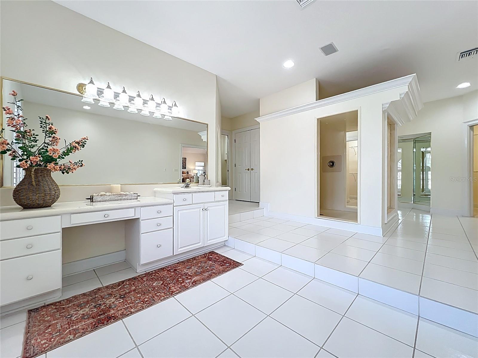 Image 56 of 100 For 1861 Edgewater Drive