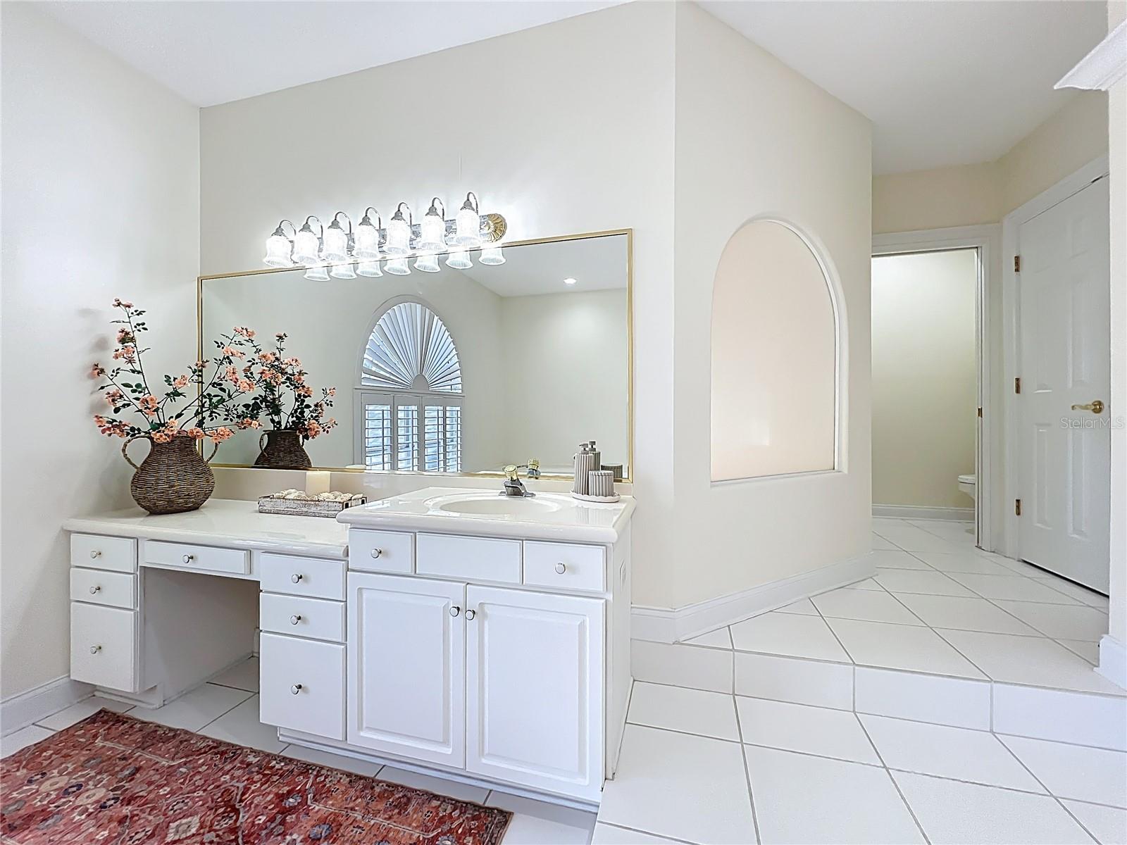 Image 58 of 100 For 1861 Edgewater Drive