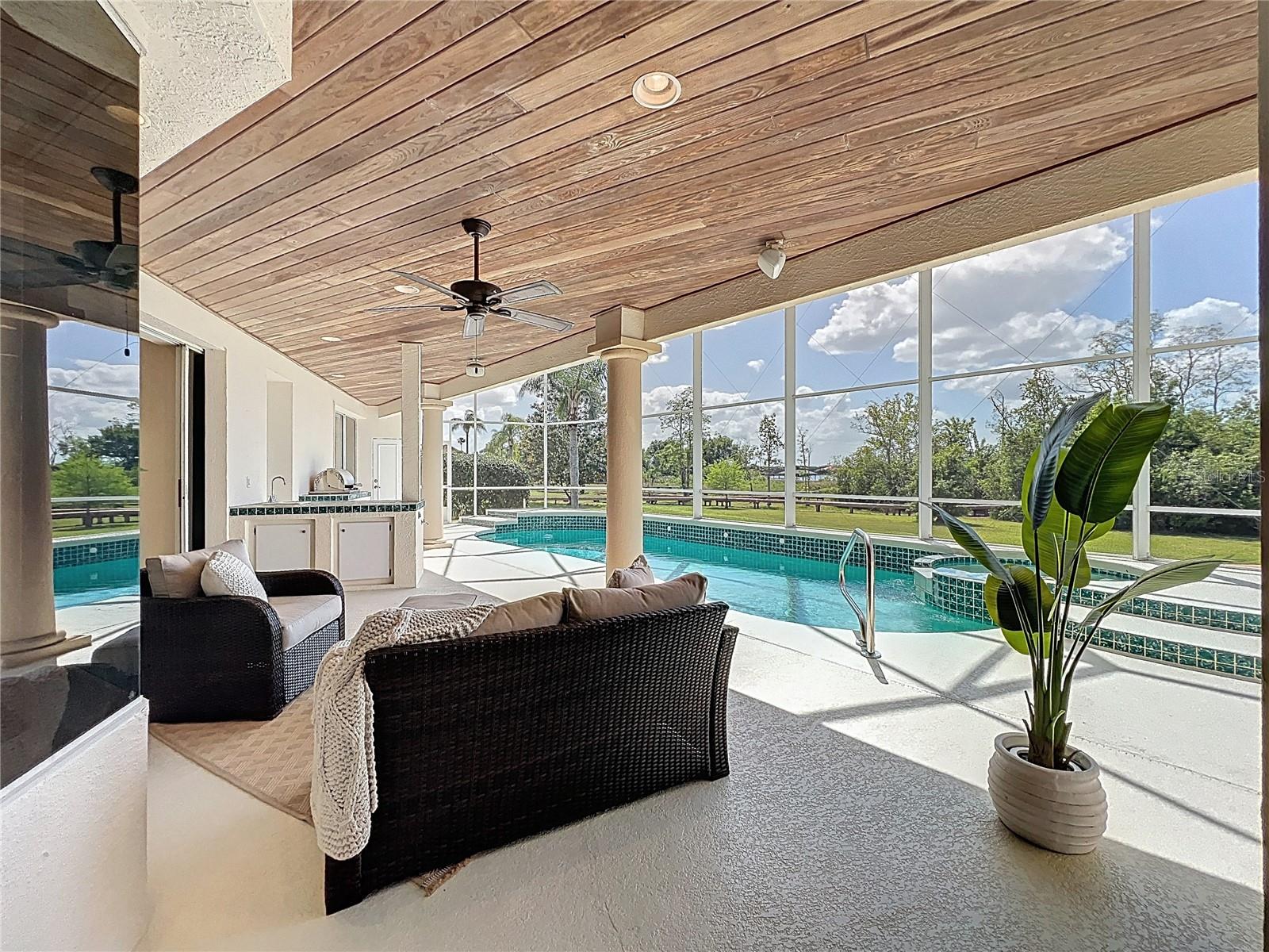 Image 75 of 100 For 1861 Edgewater Drive