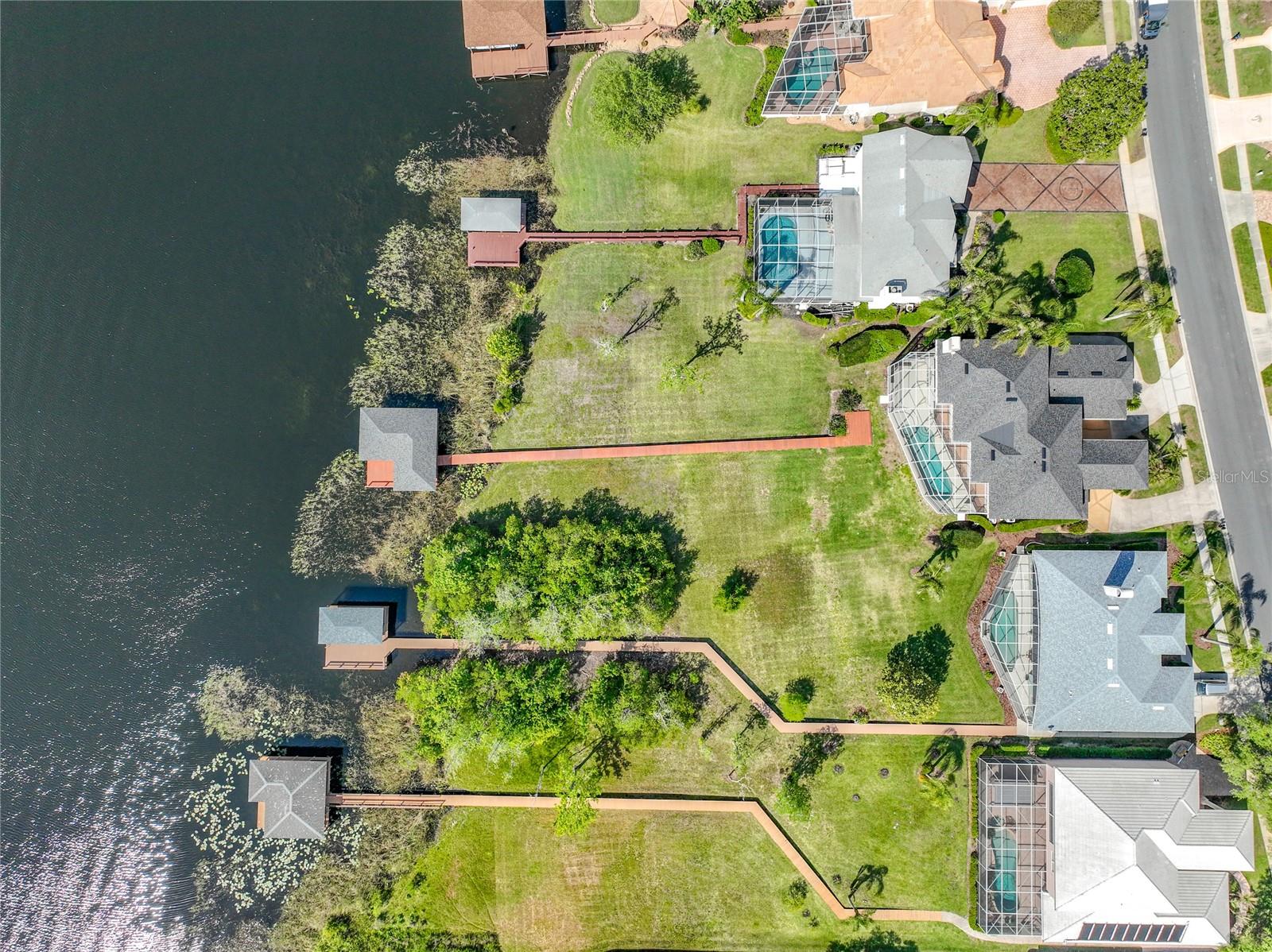 Image 91 of 100 For 1861 Edgewater Drive