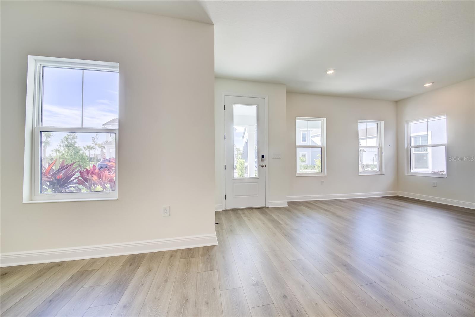 Image 10 of 49 For 9039 Duany Lane