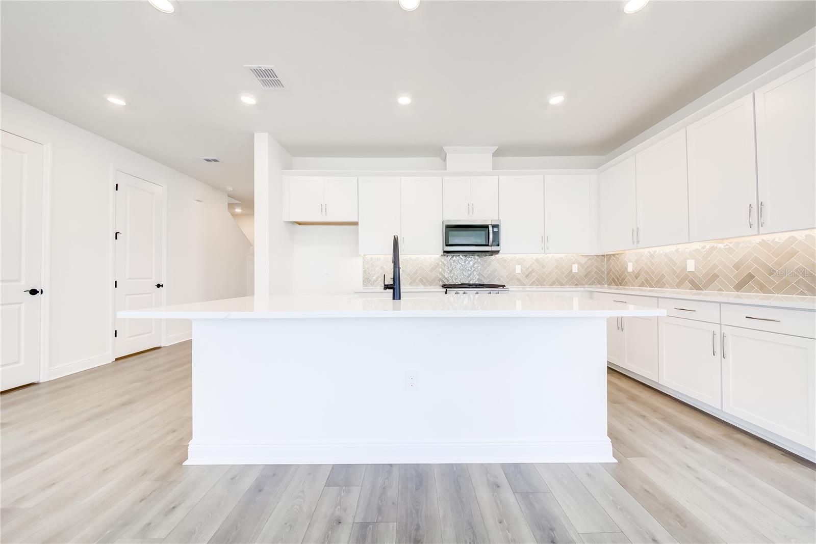 Image 14 of 49 For 9039 Duany Lane