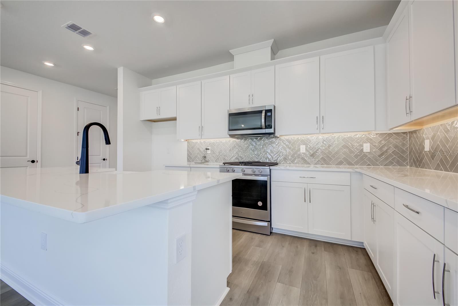 Image 15 of 49 For 9039 Duany Lane