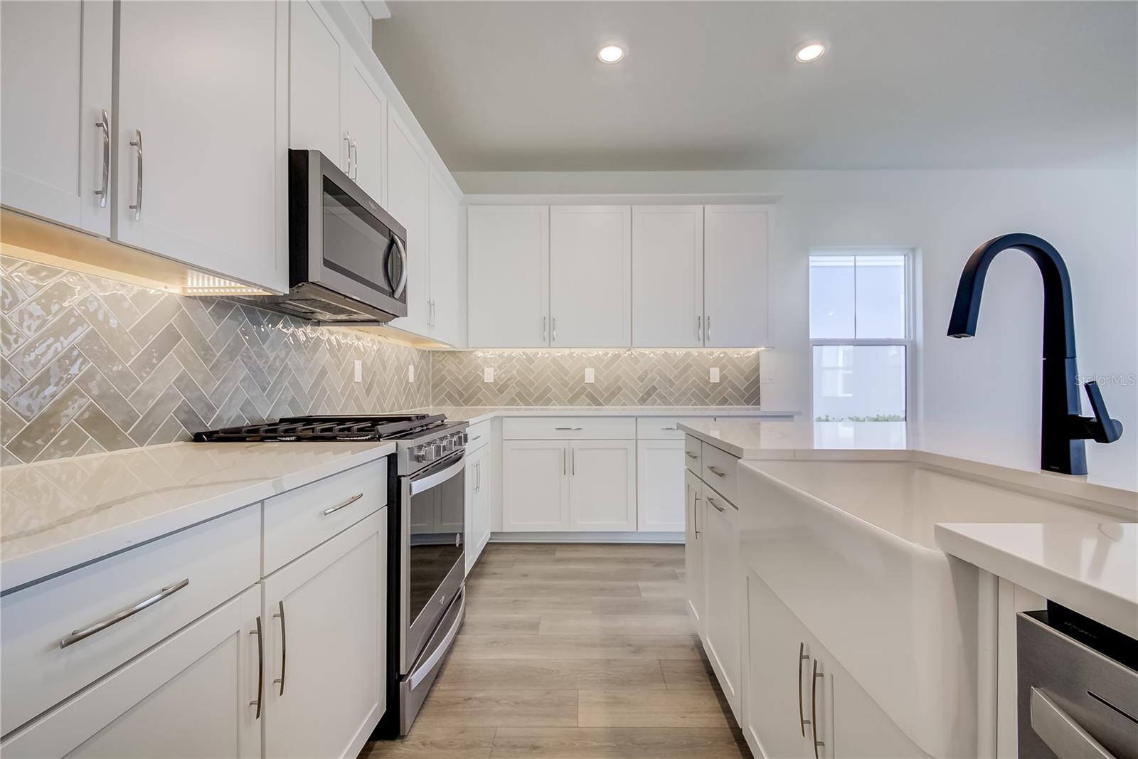 Image 19 of 49 For 9039 Duany Lane