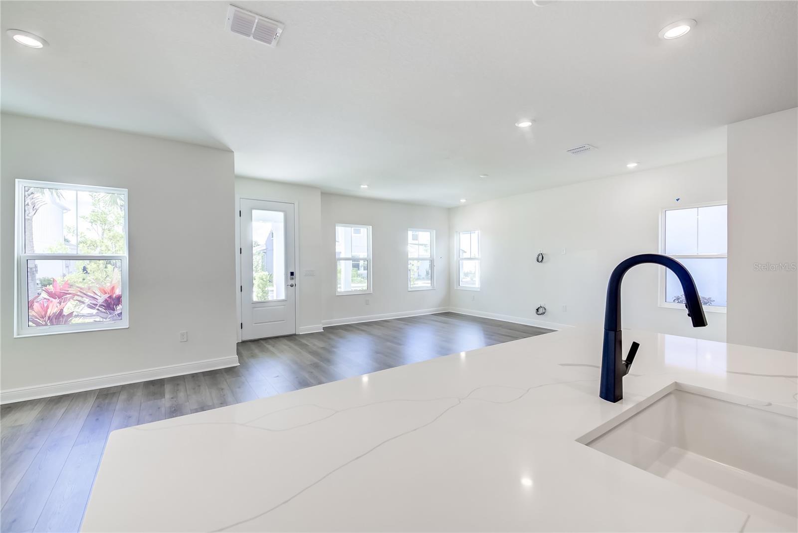 Image 21 of 49 For 9039 Duany Lane